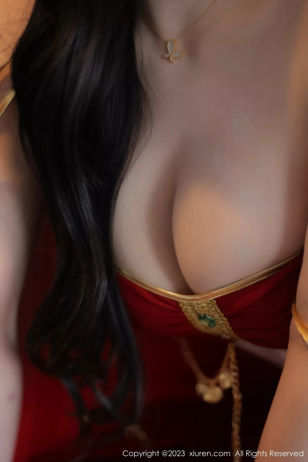 秀人集.com_[XiuRen秀人网]No.6613_模特林珊珊性感红色西域舞娘装扮秀曼妙丰腴身姿迷人诱惑写真84P