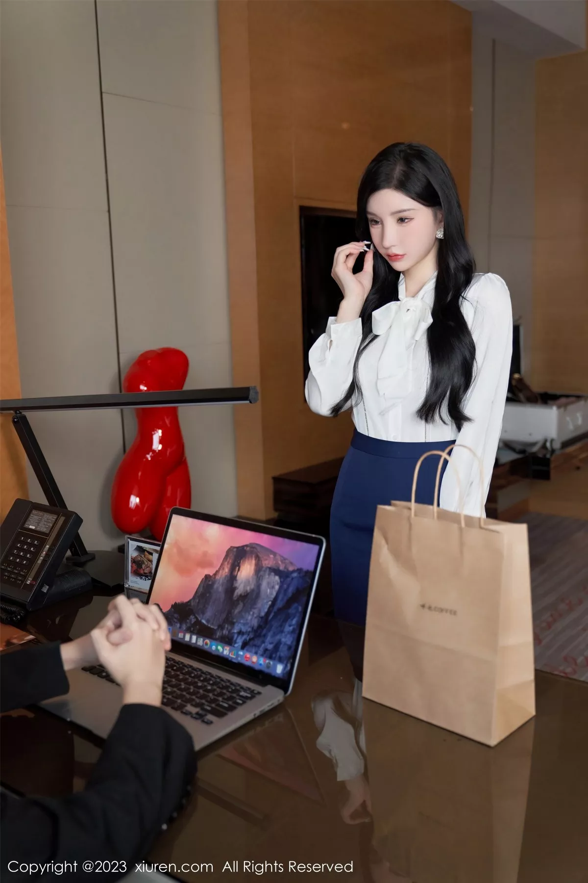 秀人集.com_[XiuRen秀人网]No.6614_女神周于希Sally办公室秘密主题性感内衣配超薄黑丝极致魅惑写真82P