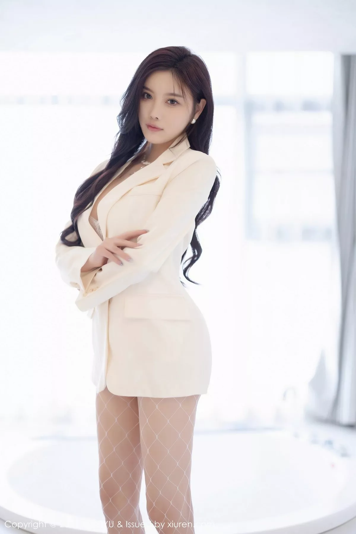 秀人集.com_[XiaoYu画语界]Vol.1031_女神杨晨晨白色轻透蕾丝服饰+珍珠情趣内衣秀惹火身材诱惑写真91P