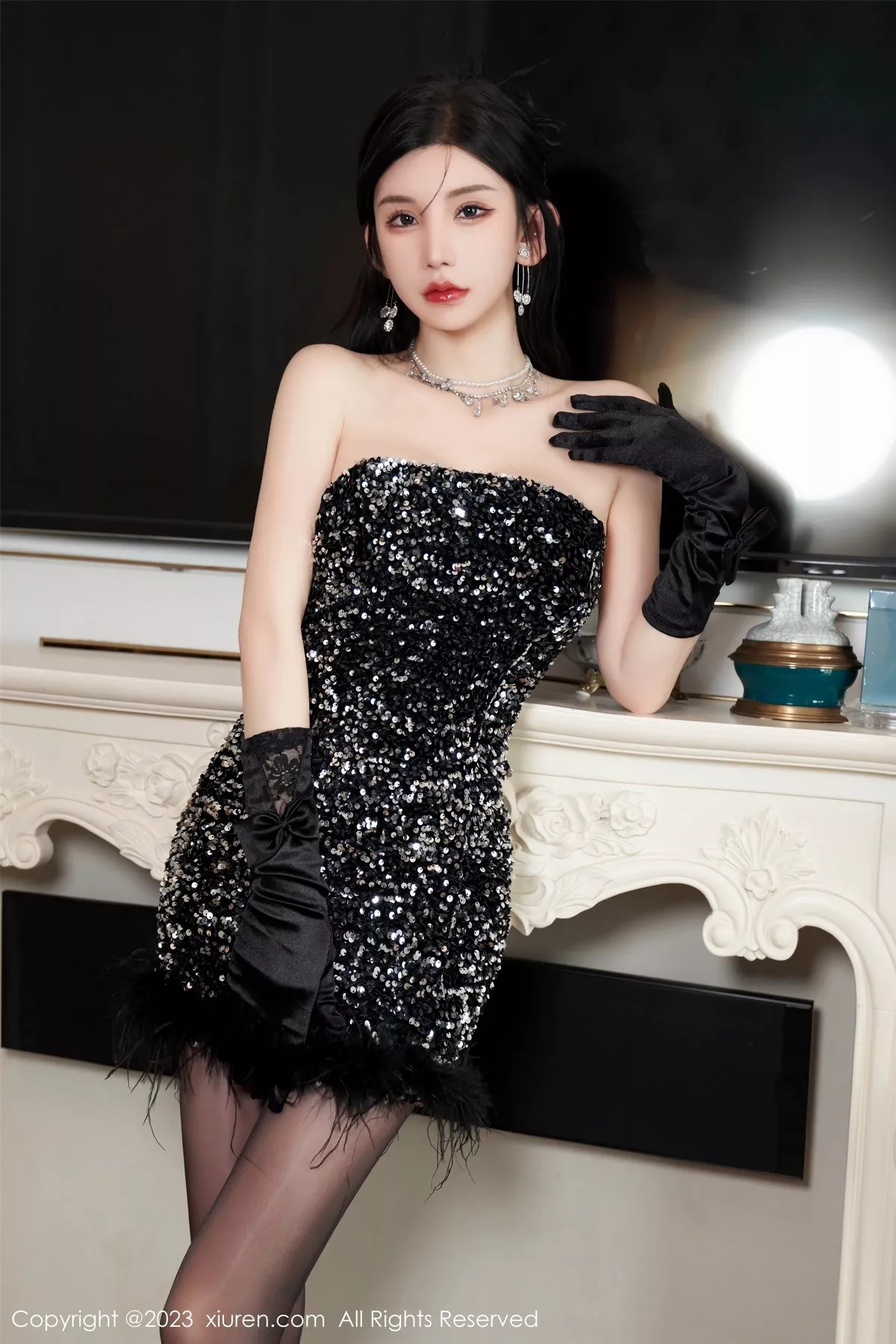 秀人集.com_[XiuRen秀人网]No.6771_女神周于希Sally性感黑色低胸短裙配超薄油亮黑丝惹火诱惑写真87P