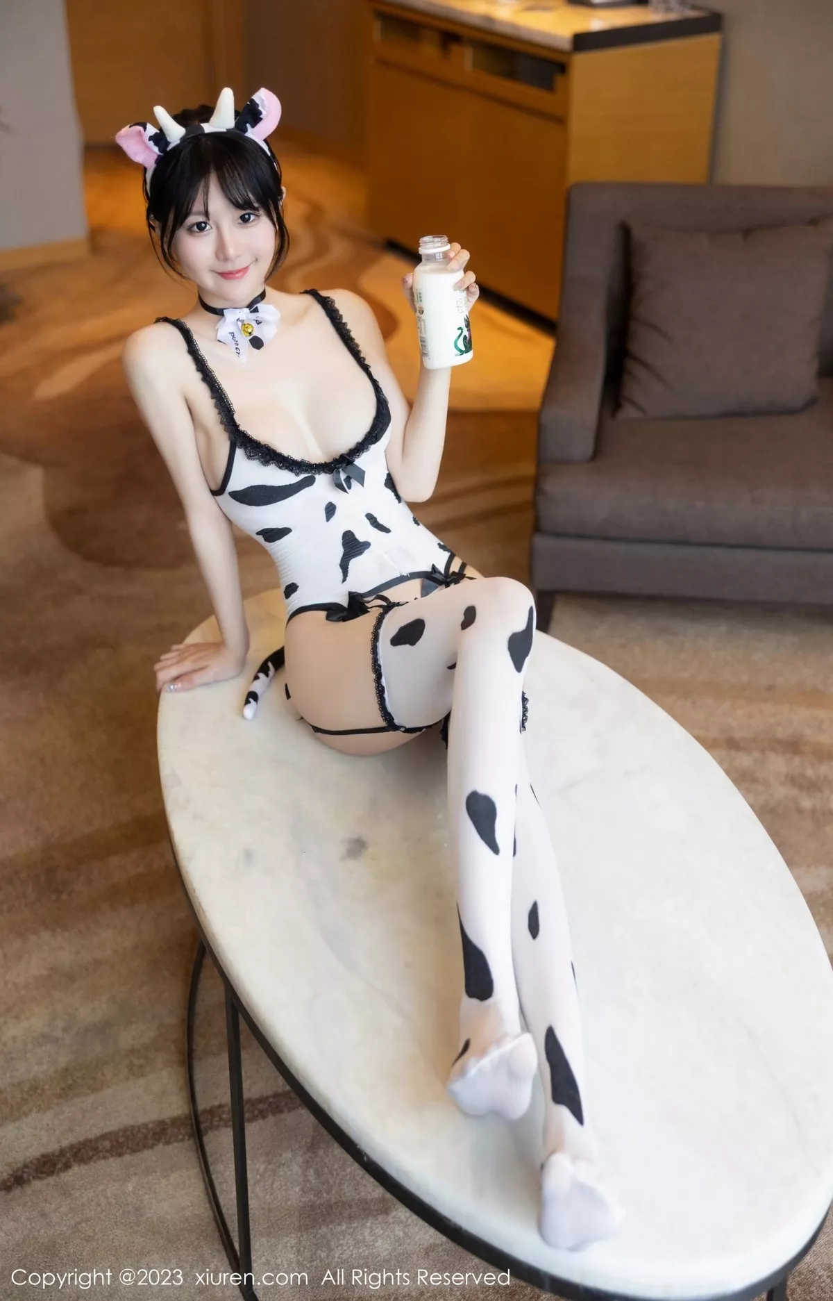 秀人集.com_[XiuRen秀人网]No.6774_模特幼幼私房性感情趣奶牛装服饰秀完美身材迷人诱惑写真81P