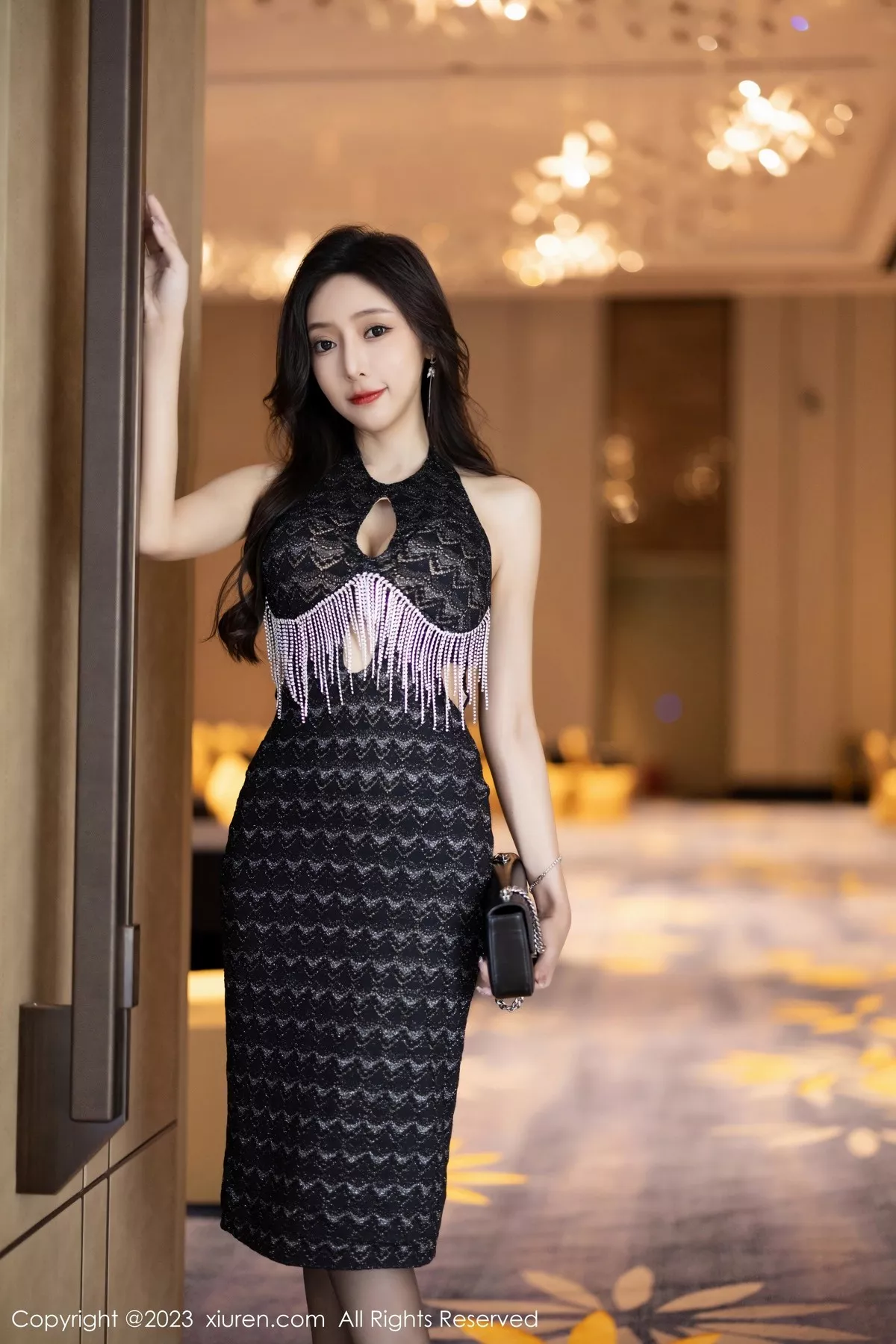 秀人集.com_[XiuRen秀人网]No.6772_女神王馨瑶yanni私房性感黑色内衣配黑色蕾丝吊袜极致魅惑写真87P