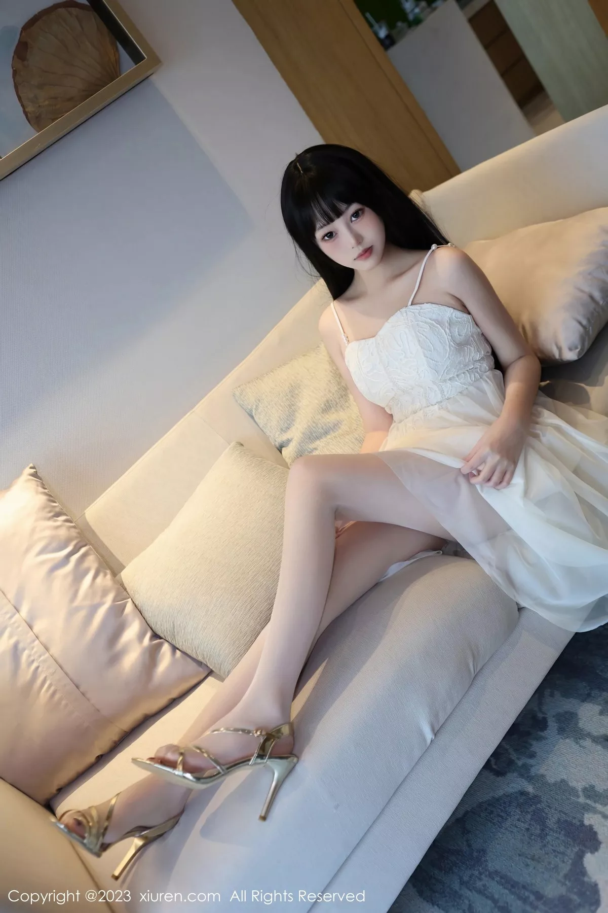 秀人集.com_[XiuRen秀人网]No.6828_模特早川京子脱白色吊带连衣裙露粉色内衣配超薄肉丝诱惑写真79P