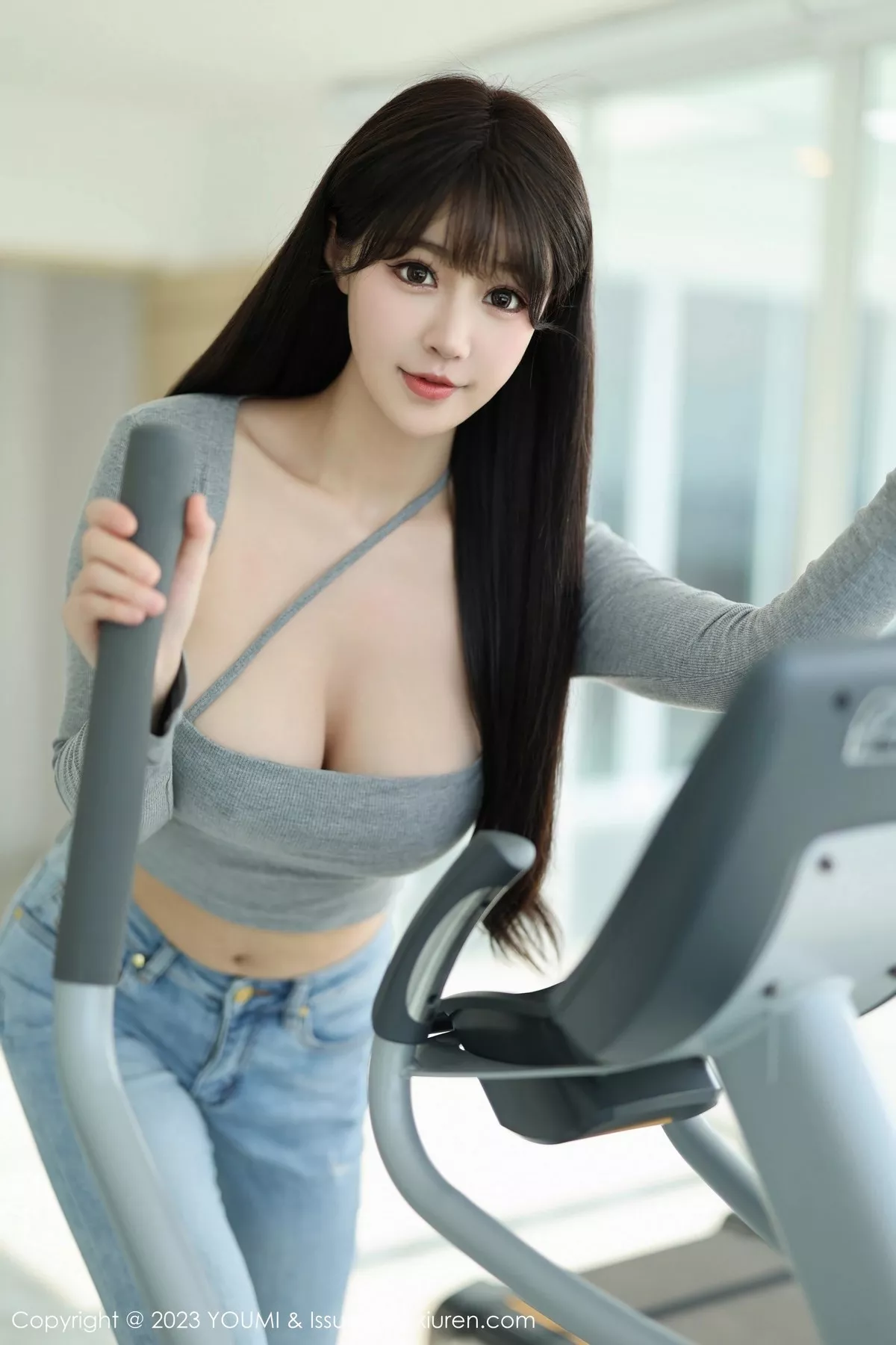 秀人集.com_[YouMi尤蜜荟]Vol.946_女神朱可儿Flora半脱牛仔裤露粉色圆点丝袜秀丰满身材诱惑写真92P