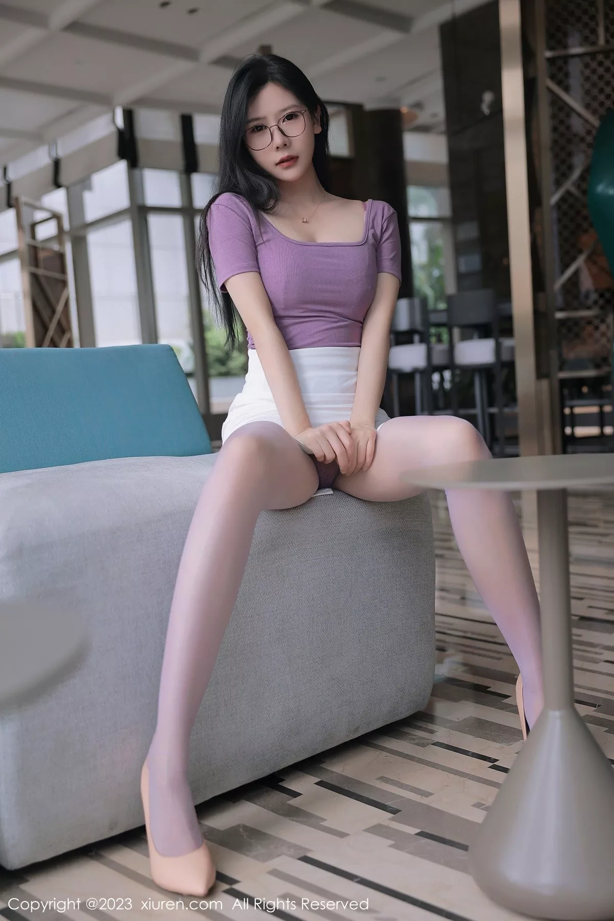 秀人集.com_[XiuRen秀人网]No.6865_模特尹甜甜泰国旅拍性感淡红蕾丝内衣配紫色丝袜迷人诱惑写真85P