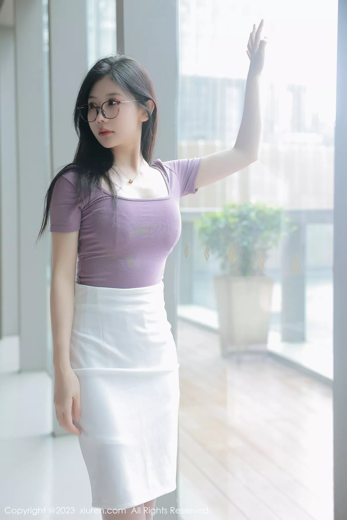 秀人集.com_[XiuRen秀人网]No.6865_模特尹甜甜泰国旅拍性感淡红蕾丝内衣配紫色丝袜迷人诱惑写真85P