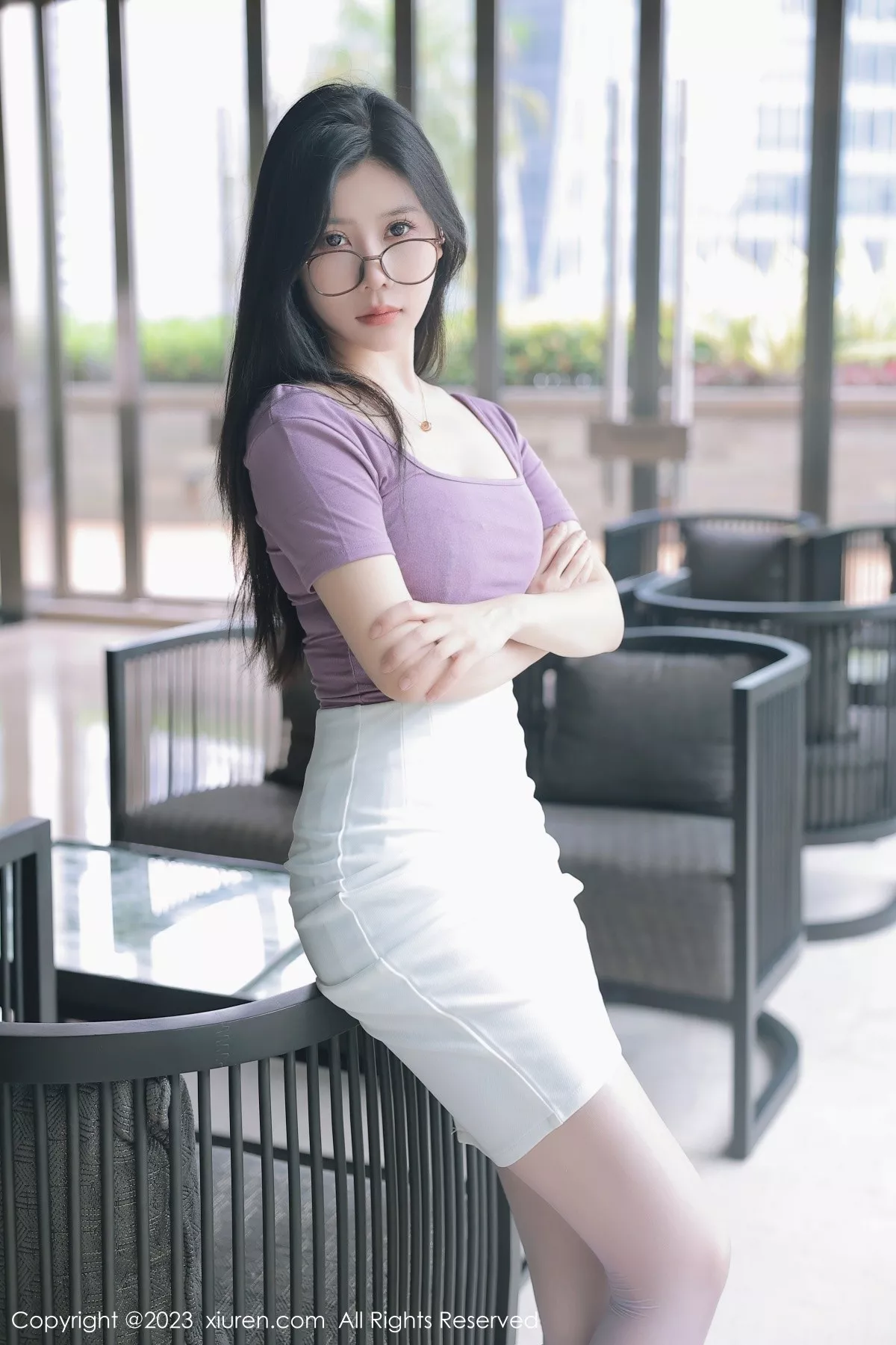 秀人集.com_[XiuRen秀人网]No.6865_模特尹甜甜泰国旅拍性感淡红蕾丝内衣配紫色丝袜迷人诱惑写真85P