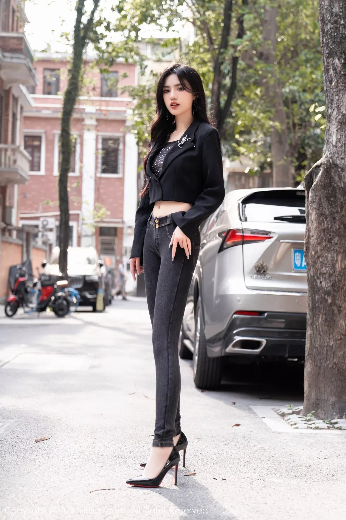 秀人集.com_[XiuRen秀人网]No.6874_模特浅浅Danny性感黑色轻透内衣配超薄肉丝秀丰腴身姿诱惑写真89P