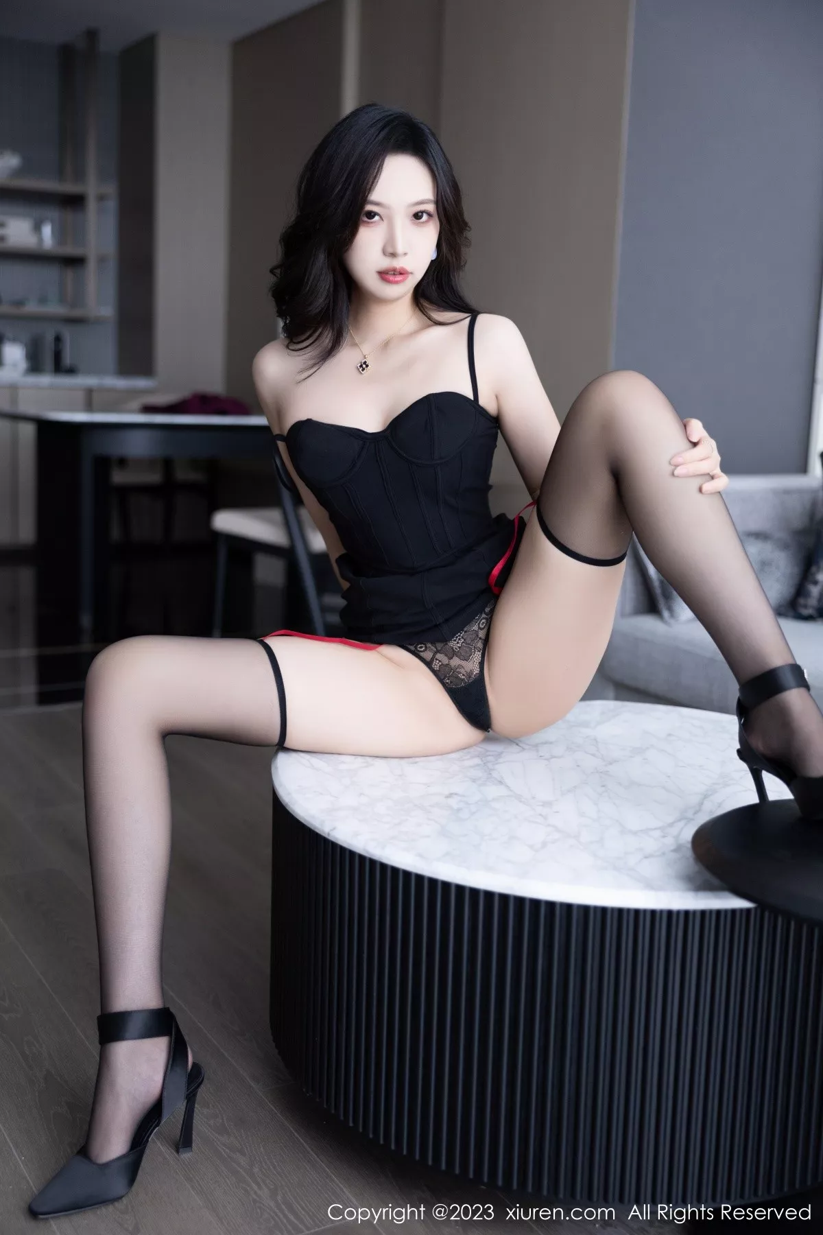 秀人集.com_[XiuRen秀人网]No.6870_模特郑颖姗Bev性感OL装扮+薄透连体黑丝秀惹火身材诱惑写真88P