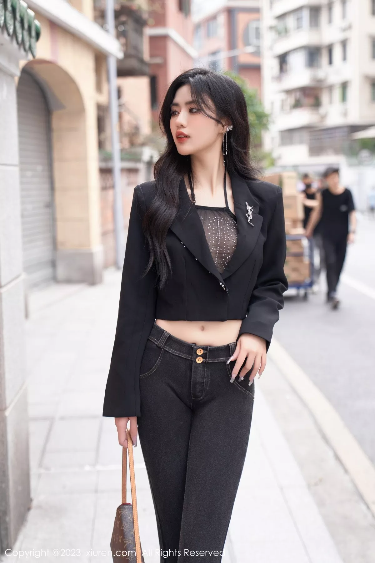 秀人集.com_[XiuRen秀人网]No.6874_模特浅浅Danny性感黑色轻透内衣配超薄肉丝秀丰腴身姿诱惑写真89P