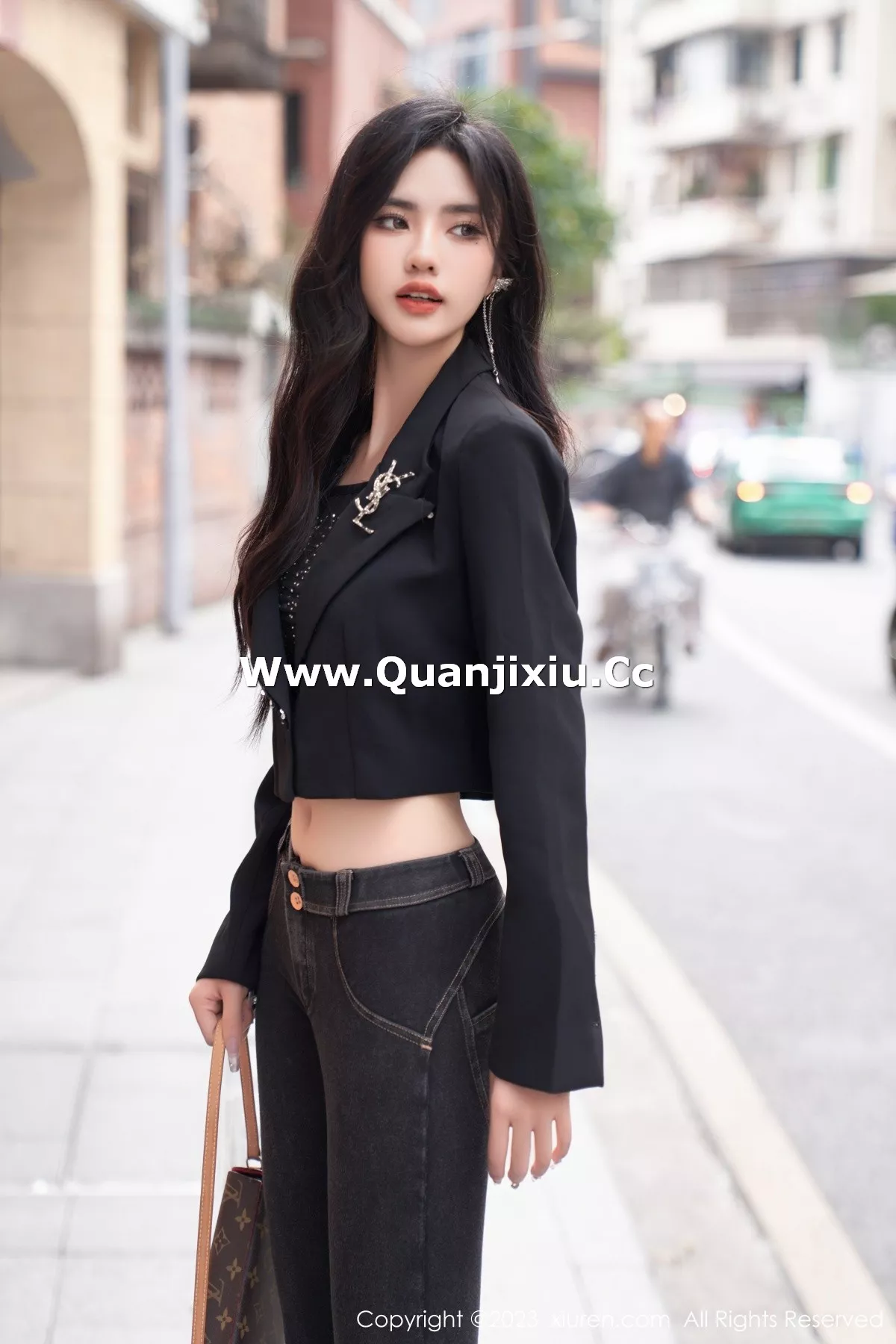 秀人集.com_[XiuRen秀人网]No.6874_模特浅浅Danny性感黑色轻透内衣配超薄肉丝秀丰腴身姿诱惑写真89P