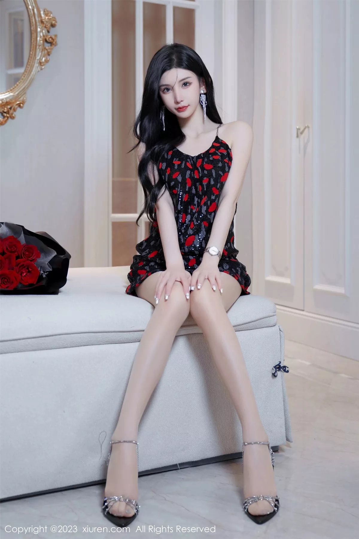 秀人集.com_[XiuRen秀人网]No.6894_女神周于希Sally梦中情人主题浴缸里花瓣浴秀惹火身材诱惑写真82P