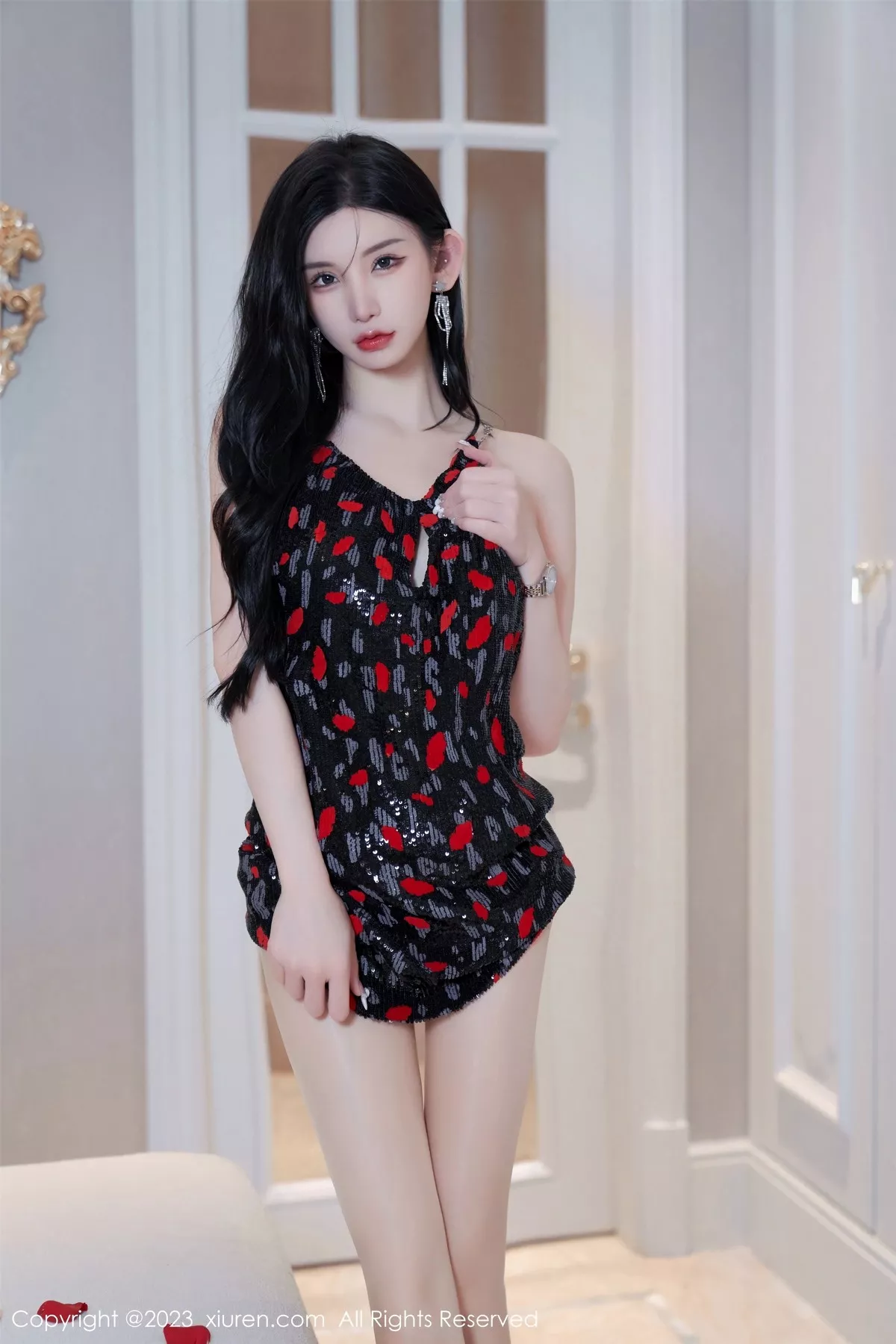 秀人集.com_[XiuRen秀人网]No.6894_女神周于希Sally梦中情人主题浴缸里花瓣浴秀惹火身材诱惑写真82P