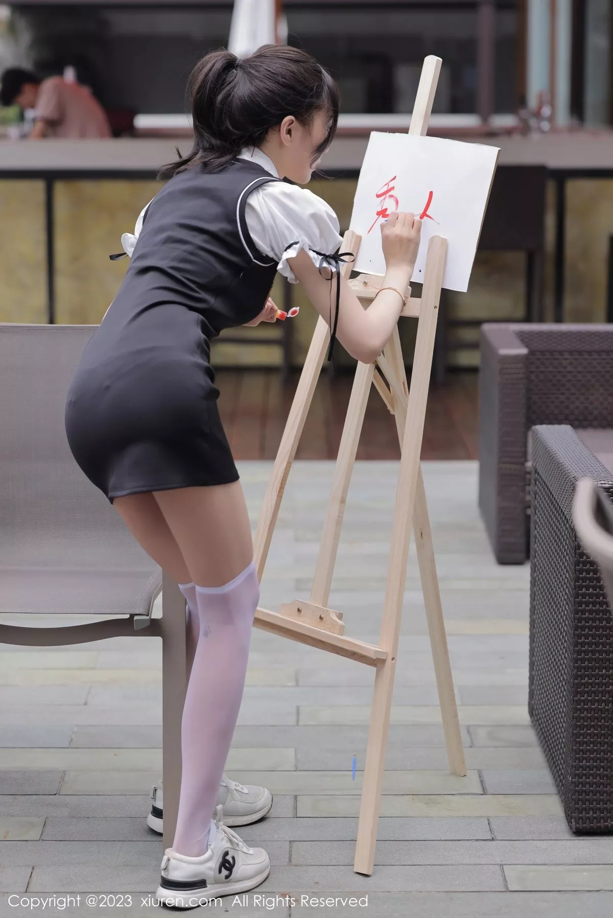 秀人集.com_[XiuRen秀人网]No.6889_模特玥儿玥er脱性感白T露白色内衣配白丝袜秀曼妙身姿诱惑写真72P