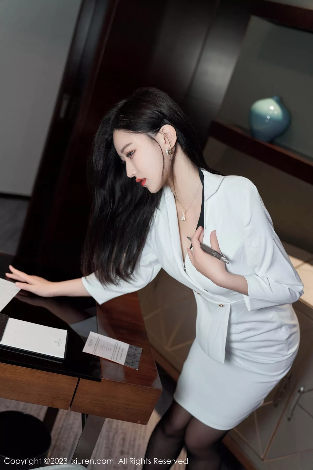 秀人集.com_[XiuRen秀人网]No.6900_模特妙可可Cheese性感黑色蕾丝薄纱服秀完美身材惹火诱惑写真80P