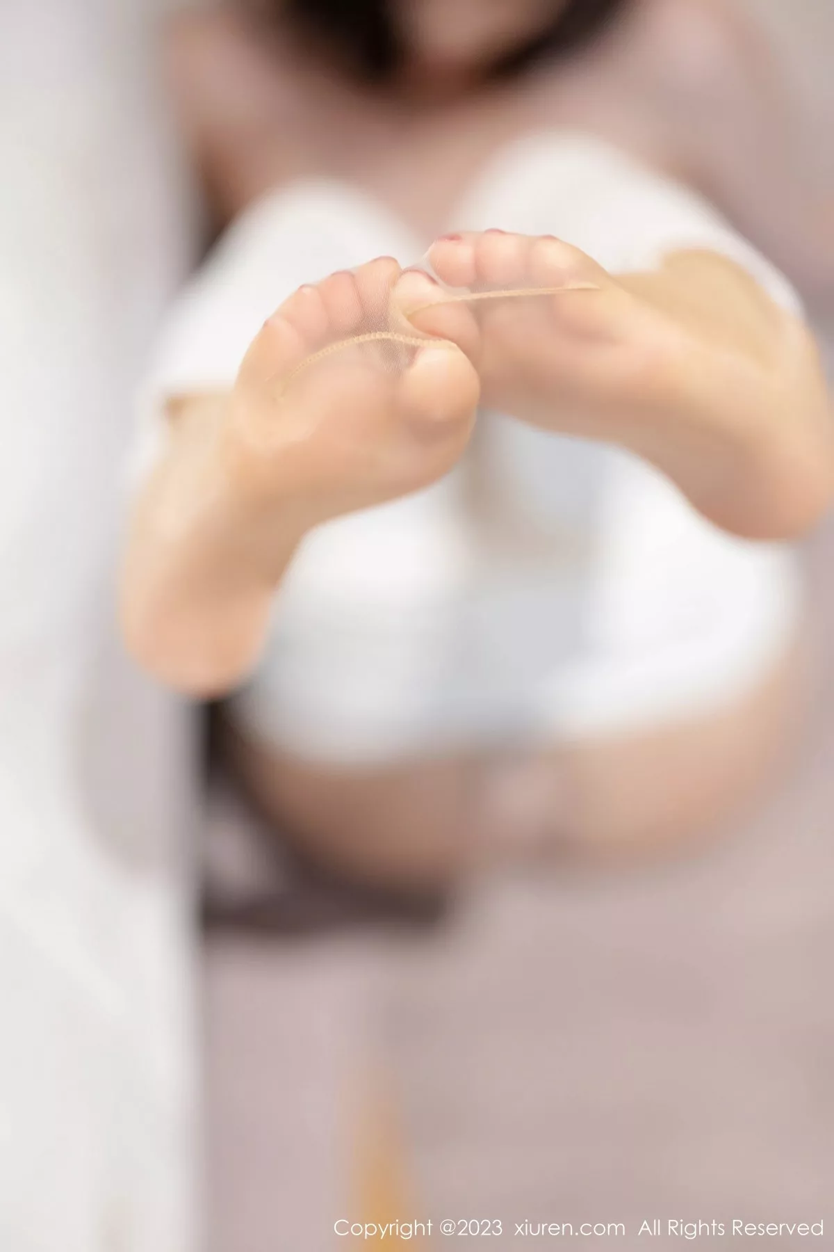 秀人集.com_[XiuRen秀人网]No.6907_女神杨晨晨Yome私房半脱露超薄肉丝秀完美身材惹火诱惑写真86P