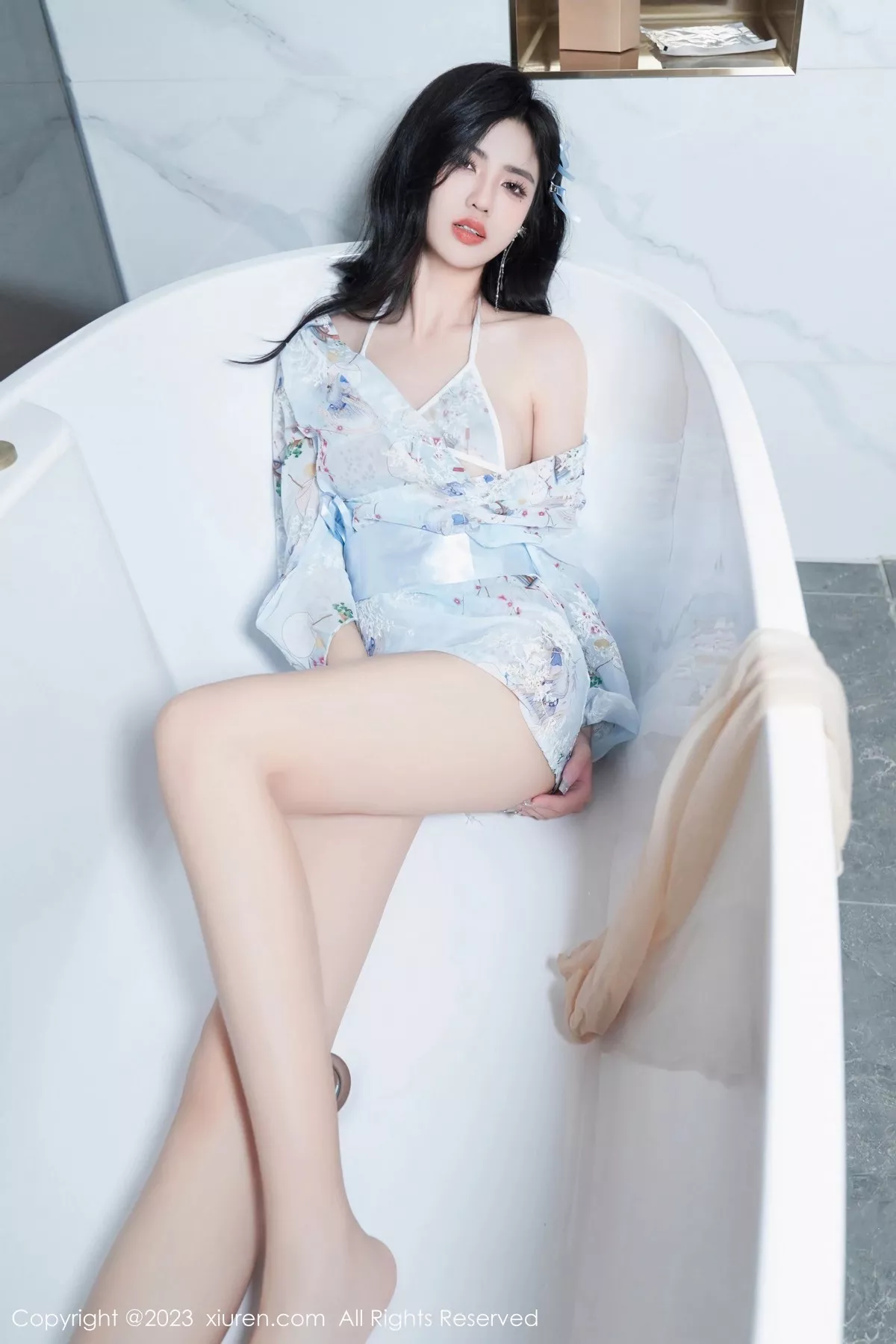 秀人集.com_[XiuRen秀人网]No.6924_模特浅浅Danny淡蓝色花纹睡裙配原色丝袜秀曼妙身姿诱惑写真79P