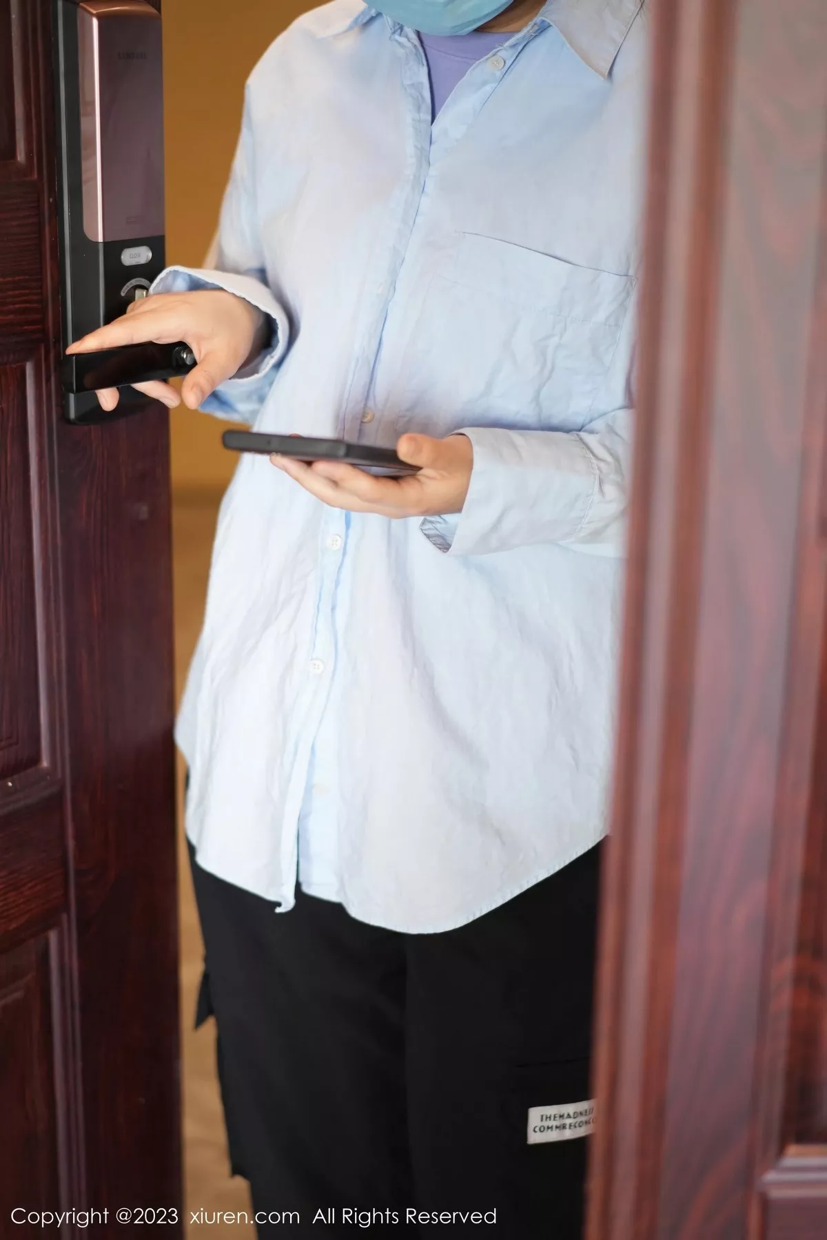 秀人集.com_[XiuRen秀人网]No.6922_模特laura阿姣性感灰色连衣短裙配超薄灰丝秀曼妙身姿诱惑写真77P