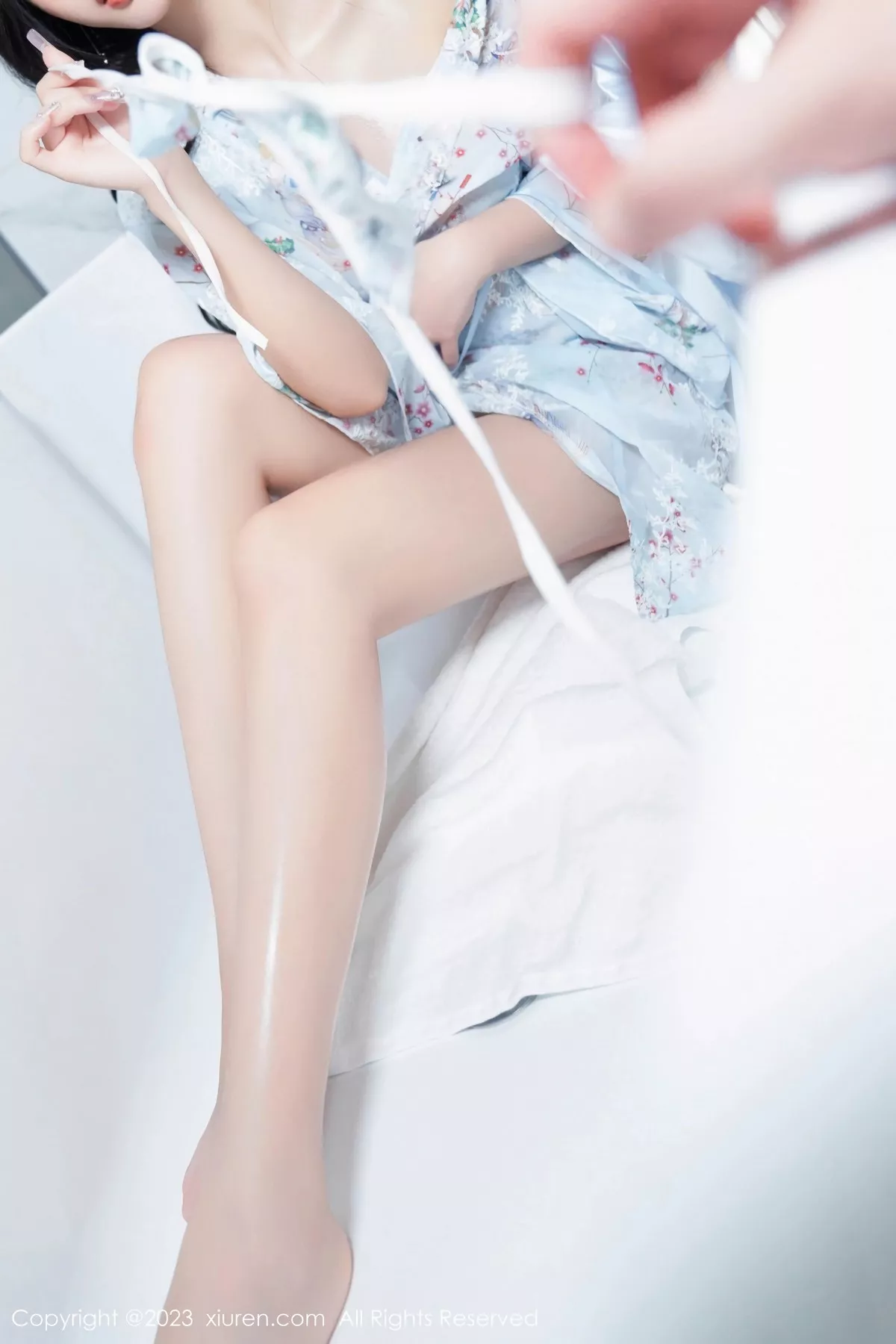 秀人集.com_[XiuRen秀人网]No.6924_模特浅浅Danny淡蓝色花纹睡裙配原色丝袜秀曼妙身姿诱惑写真79P