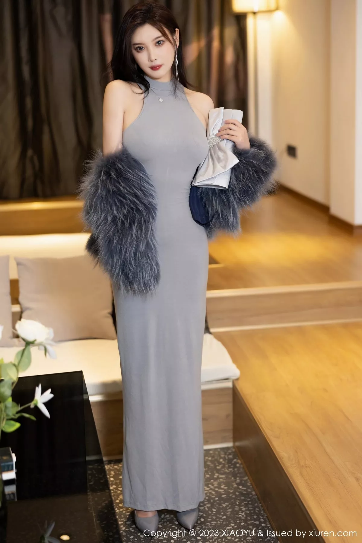 秀人集.com_[XiaoYu画语界]Vol.1051_女神杨晨晨Yome性感灰色真空连衣长裙秀完美丰腴身材诱惑写真87P