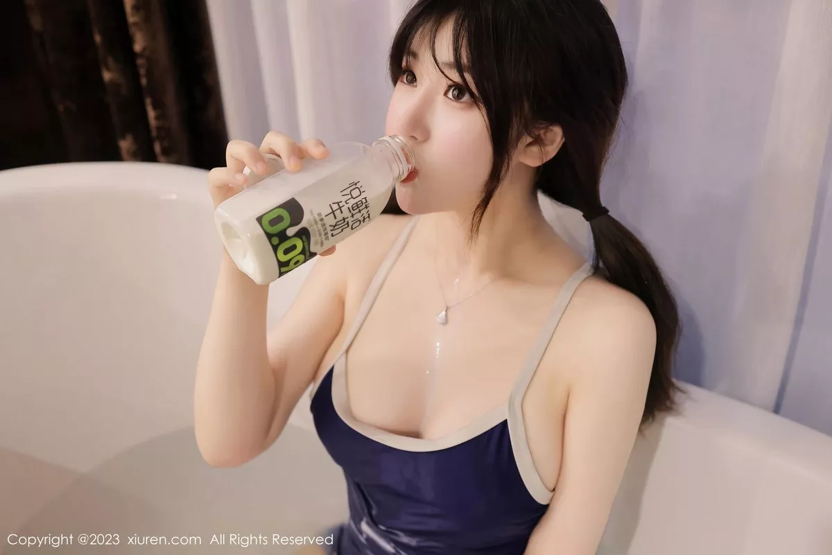 秀人集.com_[XiuRen秀人网]No.6781_新人模特岁小岁浴室蓝色高开叉连体衣湿身秀完美身材诱惑写真74P