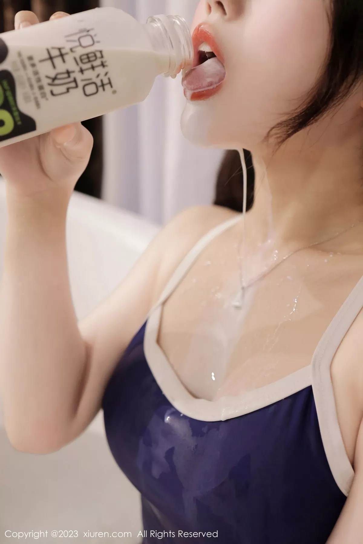 秀人集.com_[XiuRen秀人网]No.6781_新人模特岁小岁浴室蓝色高开叉连体衣湿身秀完美身材诱惑写真74P