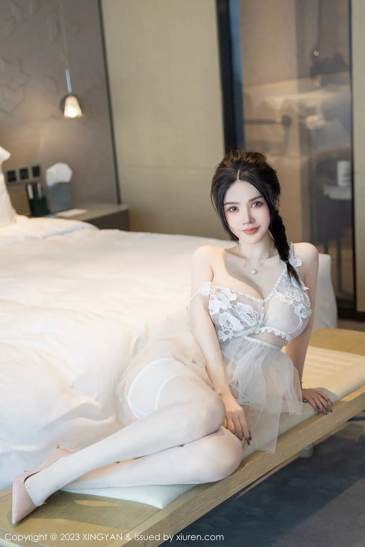 秀人集.com_[XINGYAN星颜社]VOL.196_模特潘娇娇性感白色蕾丝轻透情趣服饰秀巨乳肥臀极致诱惑写真80P