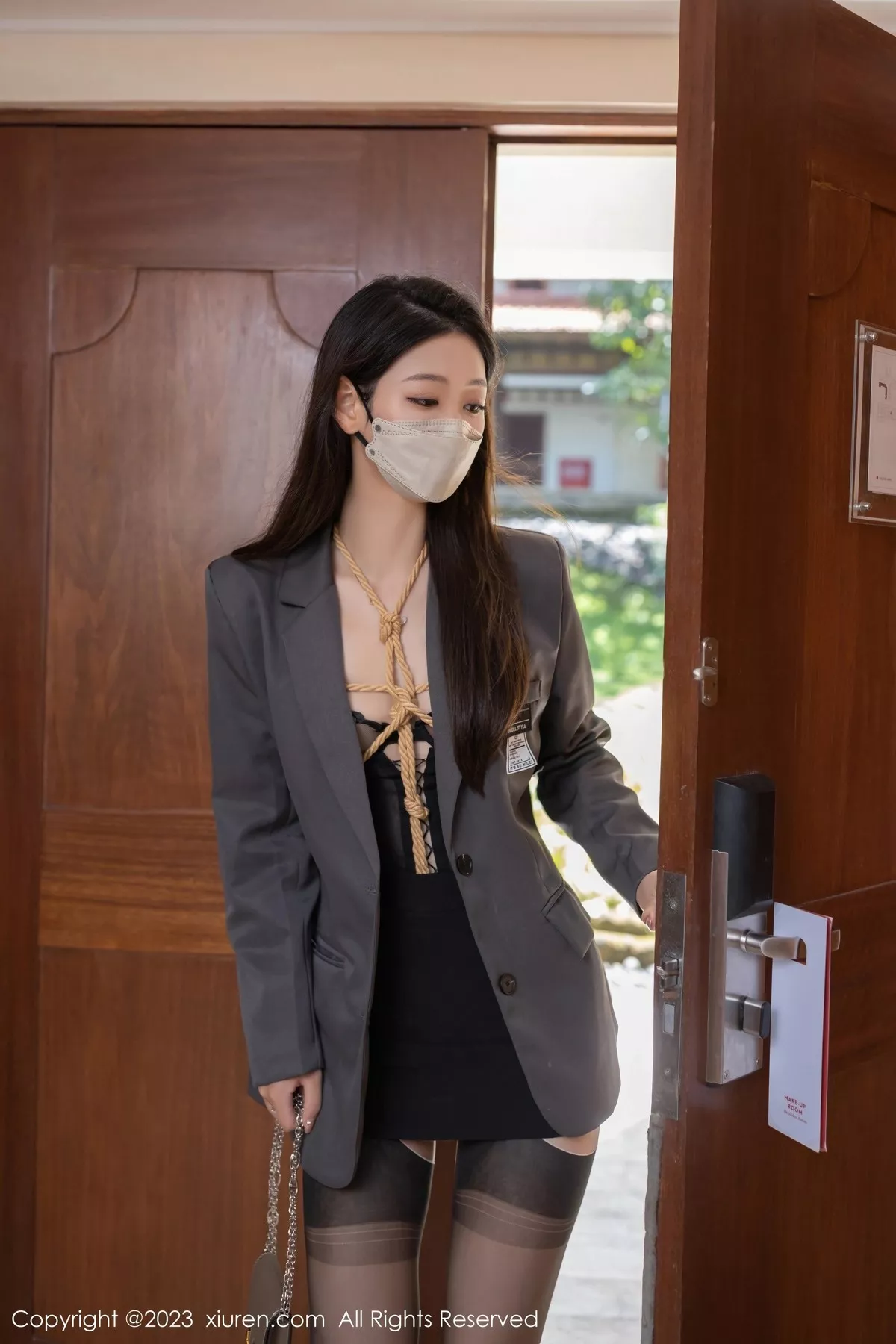 秀人集.com_[XiuRen秀人网]No.6821_模特唐安琪情趣捆绑黑色轻透薄纱内衣配黑丝吊袜惹火诱惑写真81P