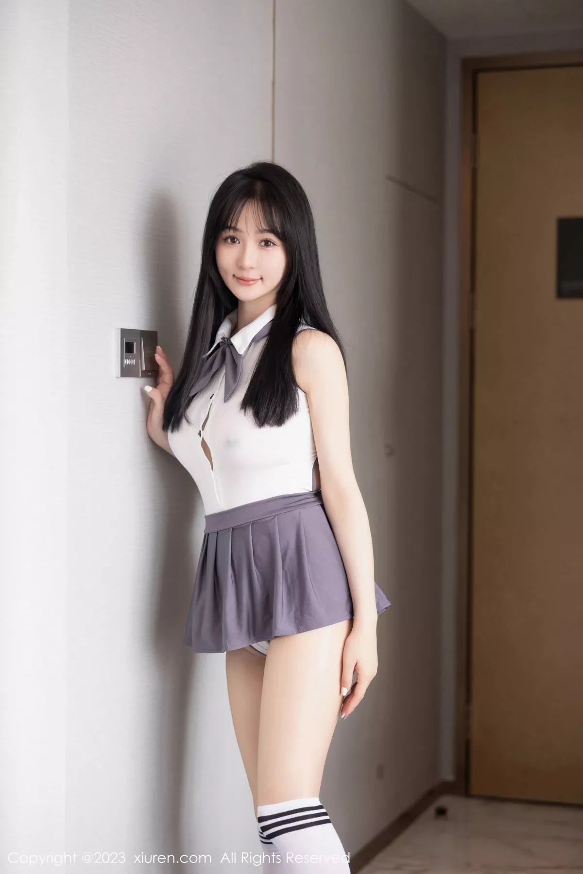 秀人集.com_[XiuRen秀人网]No.6818_模特柚琪Rich性感白色轻透高叉连体衣配超薄肉丝惹火诱惑写真98P