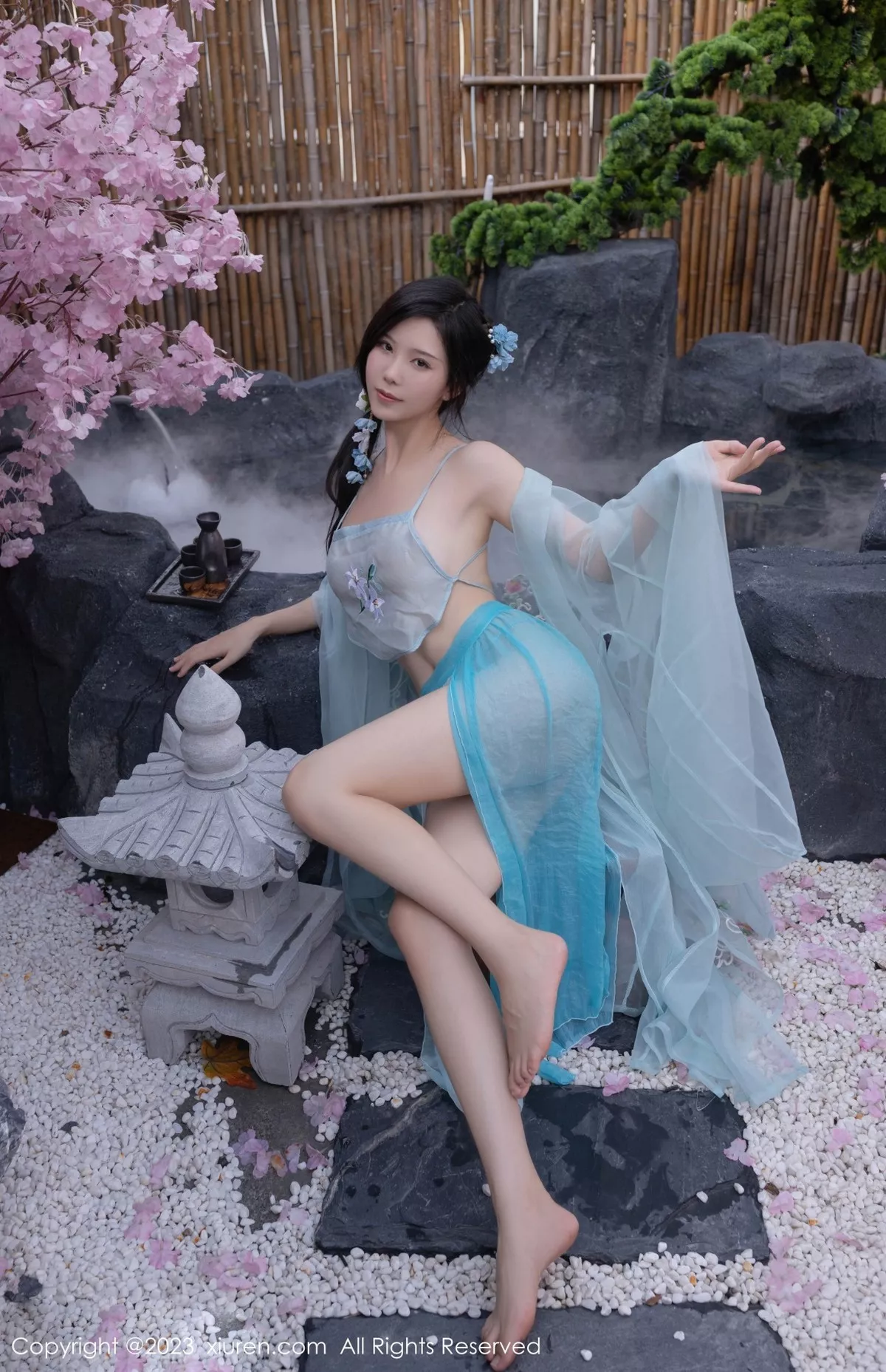 秀人集.com_[XiuRen秀人网]No.6991_模特利世户外温泉性感浅蓝色古装服饰秀曼妙身姿惹火诱惑写真74P