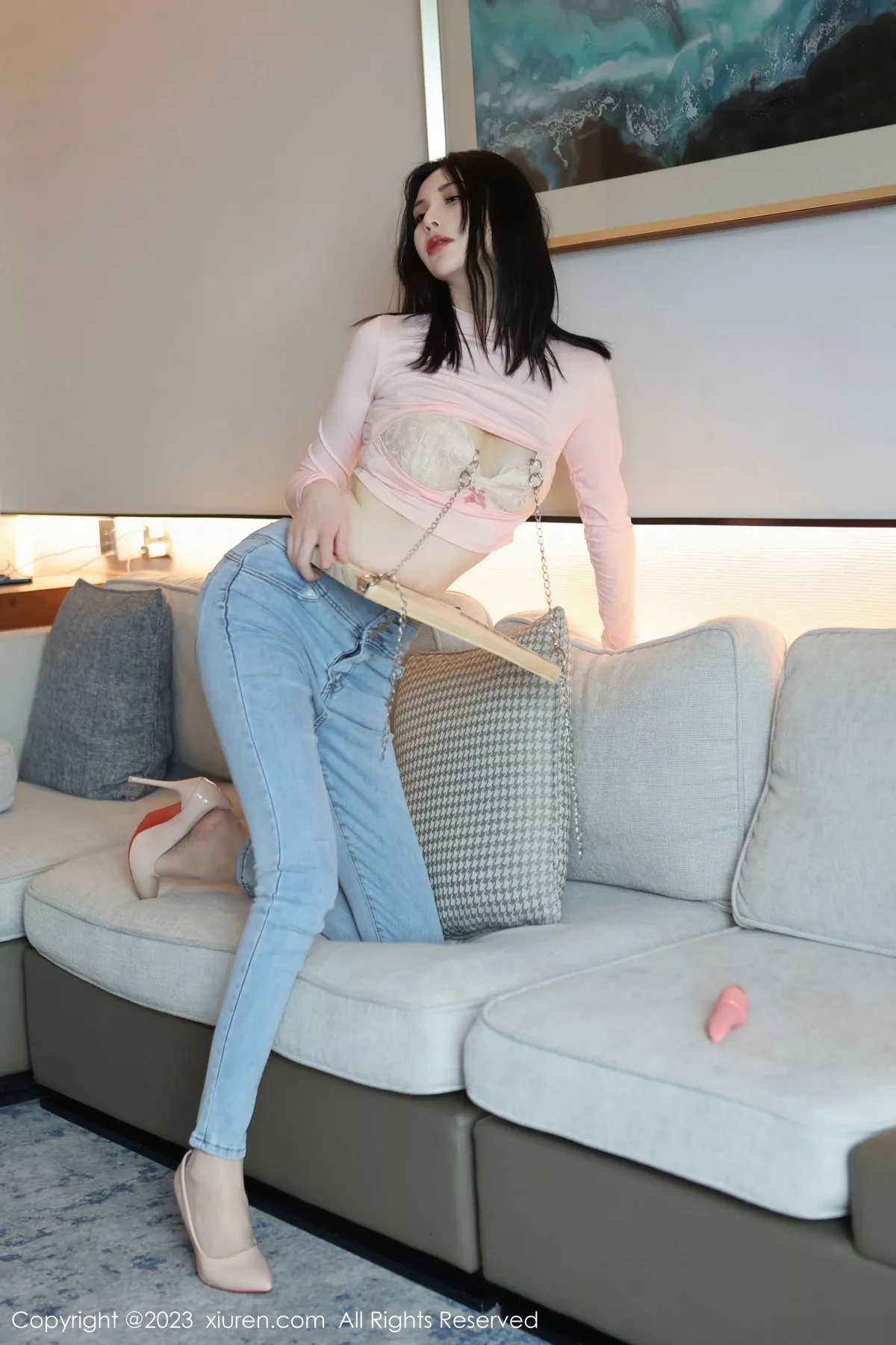 秀人集.com_[XiuRen秀人网]No.6992_模特王曼柔粉色衣配牛仔裤露粉色蕾丝内衣秀曼妙身姿诱惑写真82P