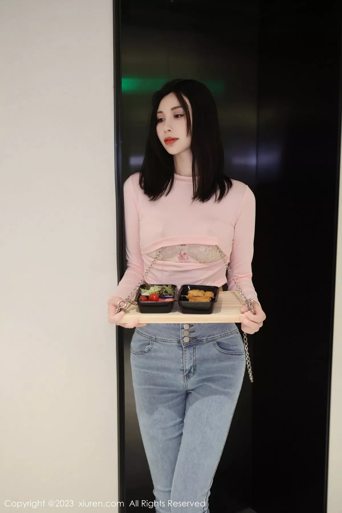 秀人集.com_[XiuRen秀人网]No.6992_模特王曼柔粉色衣配牛仔裤露粉色蕾丝内衣秀曼妙身姿诱惑写真82P