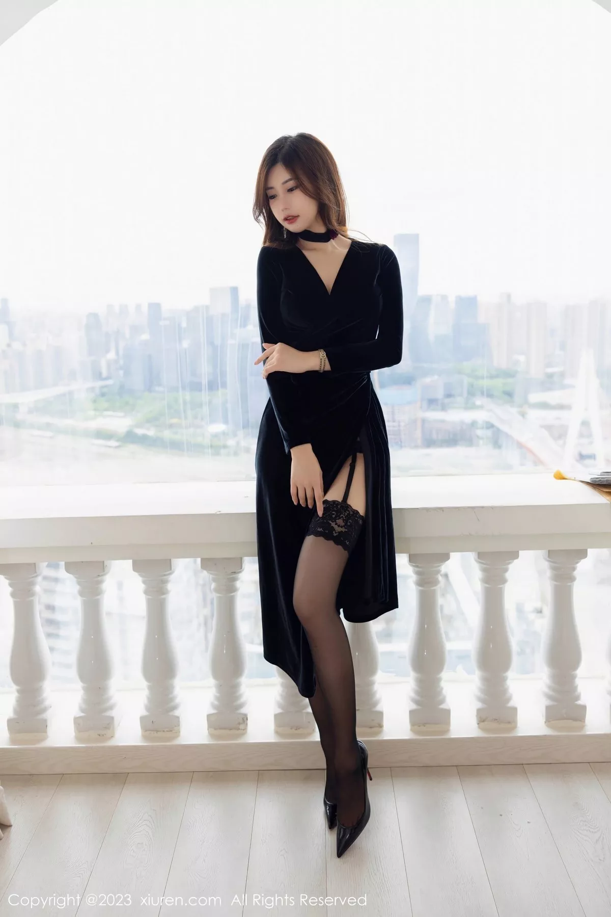 秀人集.com_[XiuRen秀人网]No.7005_女神绮里嘉ula性感黑色长裙配超薄黑丝秀曼妙身材迷人诱惑写真88P