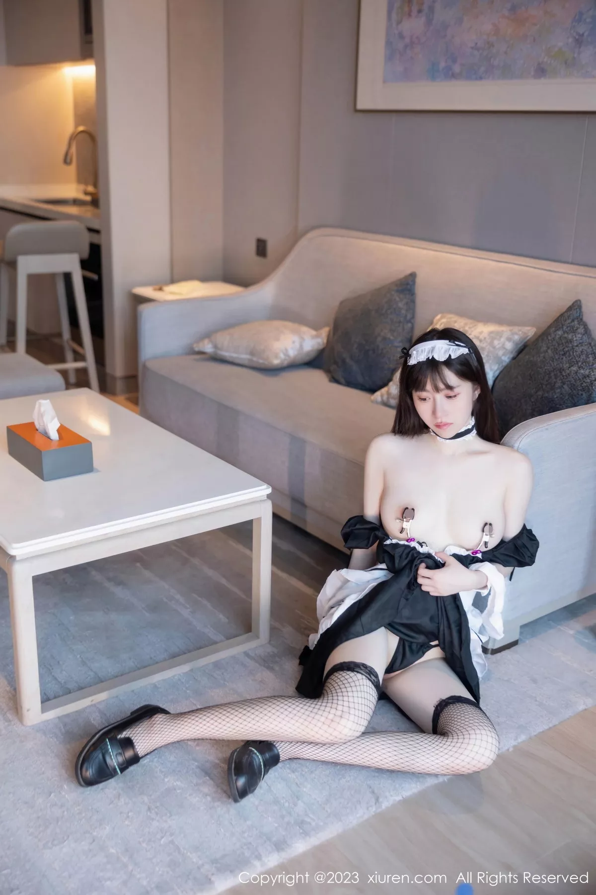 秀人集.com_[XiuRen秀人网]No.7034_模特林悠悠性感黑色女仆服饰配黑色网格袜秀曼妙身姿诱惑写真84P