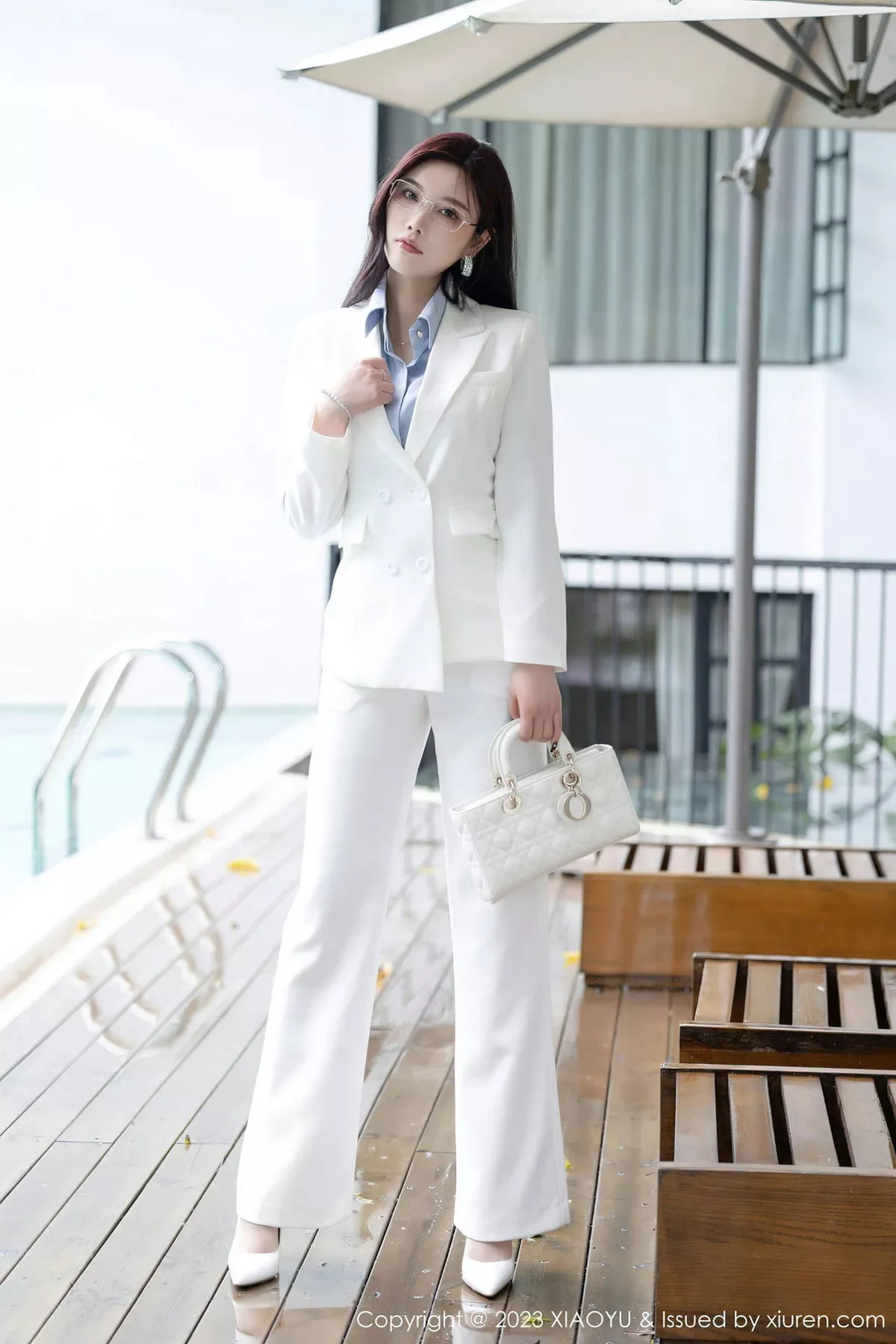 秀人集.com_[XiaoYu画语界]Vol.1065_女神杨晨晨Yome脱OL制服露黑色轻透内衣配超薄肉丝诱惑写真85P