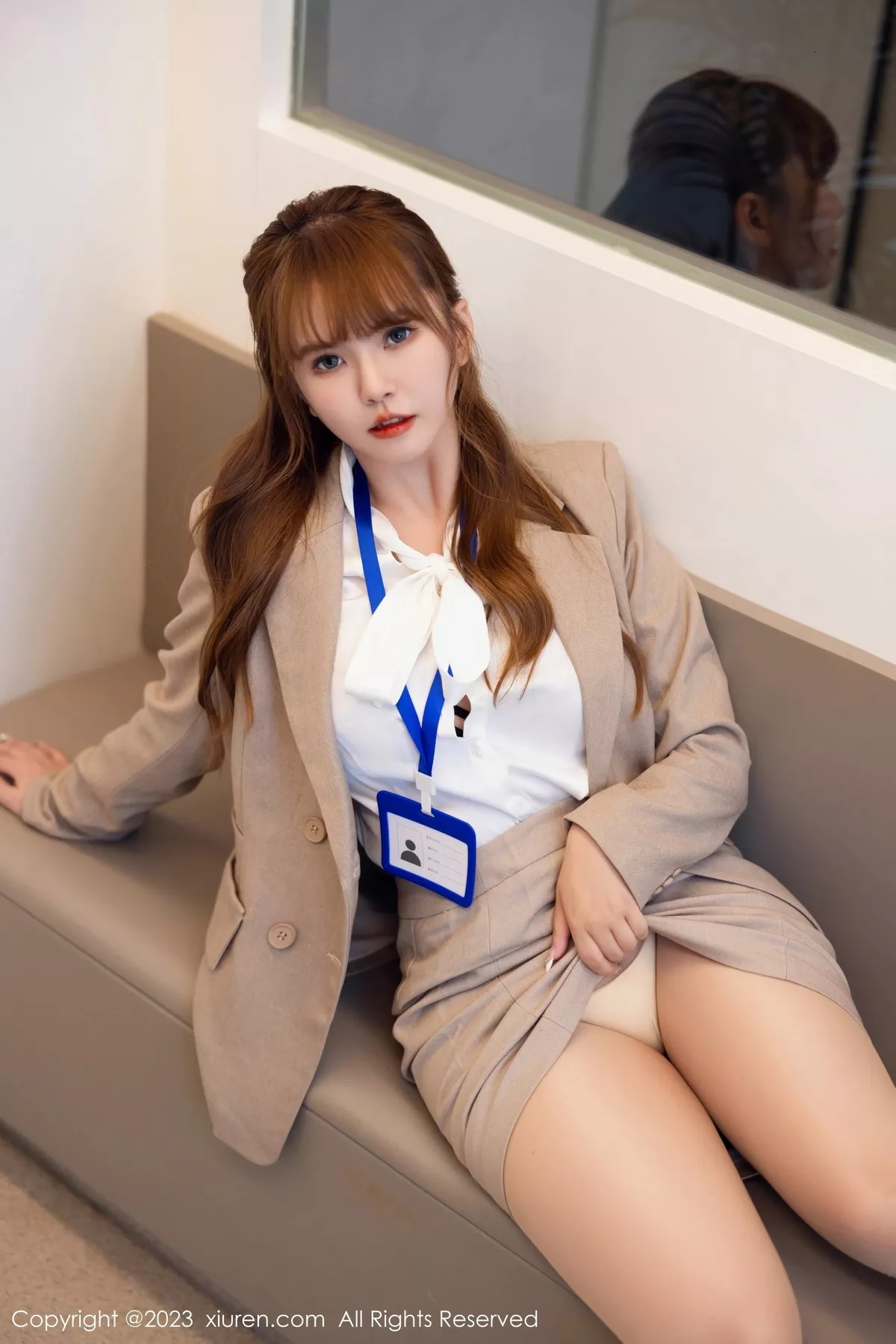 秀人集.com_[XiuRen秀人网]No.7073_模特张思允Nice性感杏色Ol职业装半脱秀丰满身材迷人诱惑写真89P