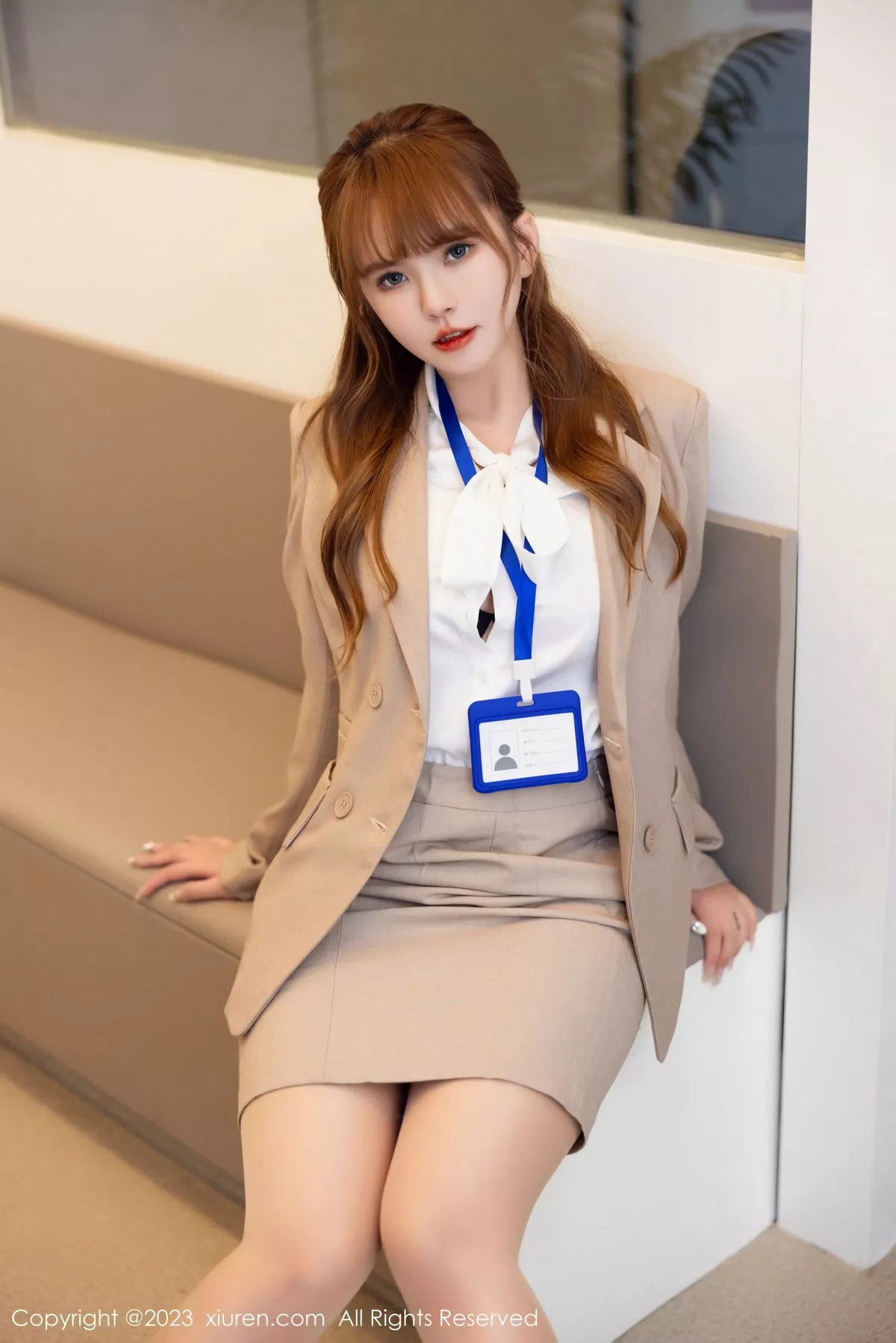 秀人集.com_[XiuRen秀人网]No.7073_模特张思允Nice性感杏色Ol职业装半脱秀丰满身材迷人诱惑写真89P