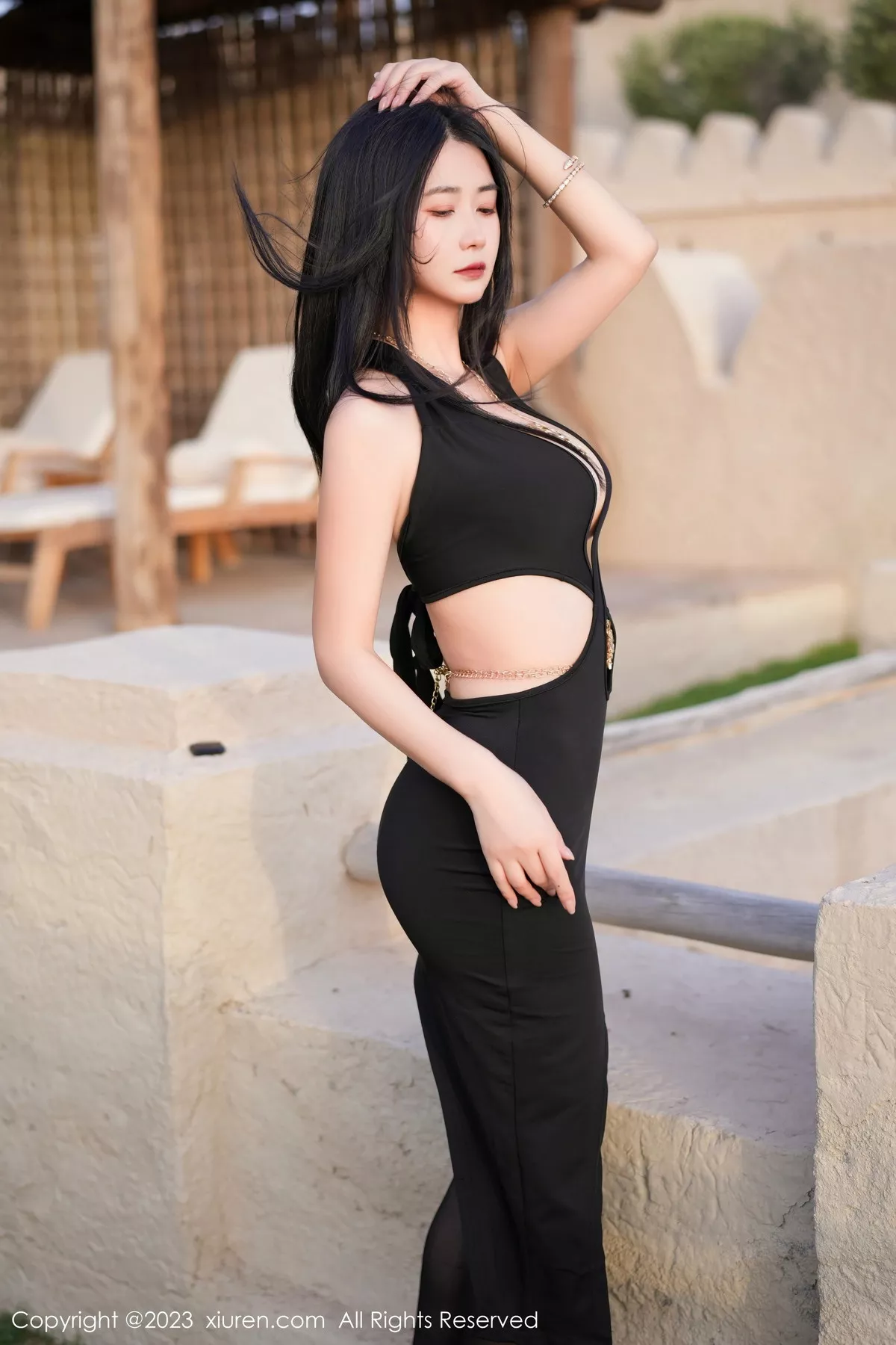 秀人集.com_[XiuRen秀人网]No.7080_模特laura阿姣性感黑色连衣短裙配开档黑丝秀翘臀美腿诱惑写真83P