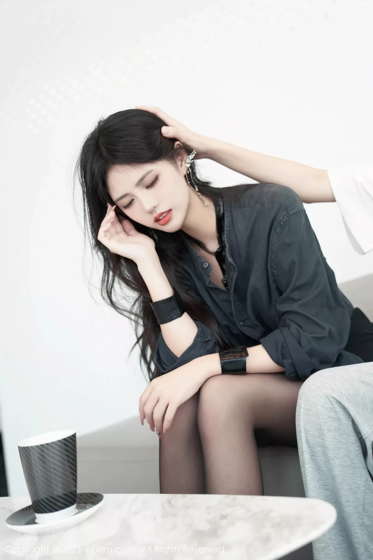 秀人集.com_[XiuRen秀人网]No.7100_模特浅浅Danny性感黑色情趣服配超薄黑丝秀丰腴身姿诱惑写真84P