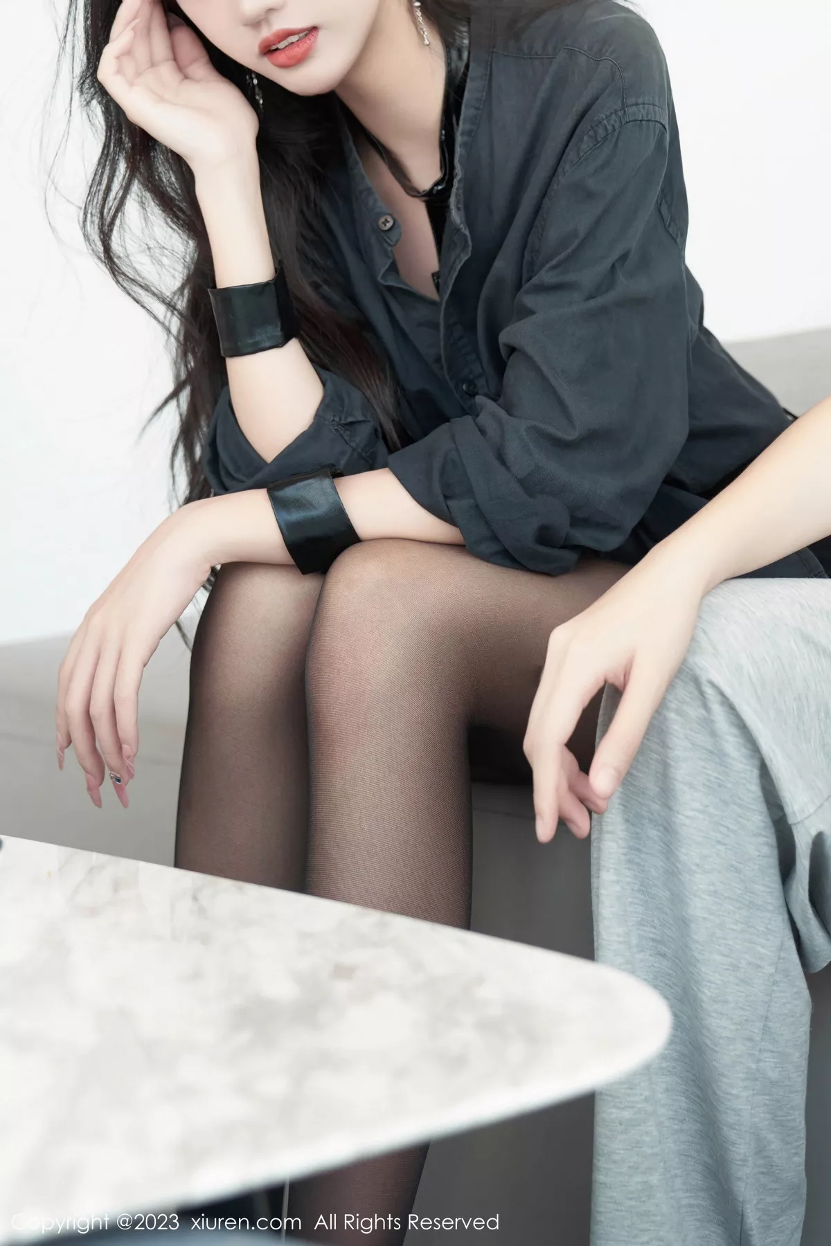 秀人集.com_[XiuRen秀人网]No.7100_模特浅浅Danny性感黑色情趣服配超薄黑丝秀丰腴身姿诱惑写真84P