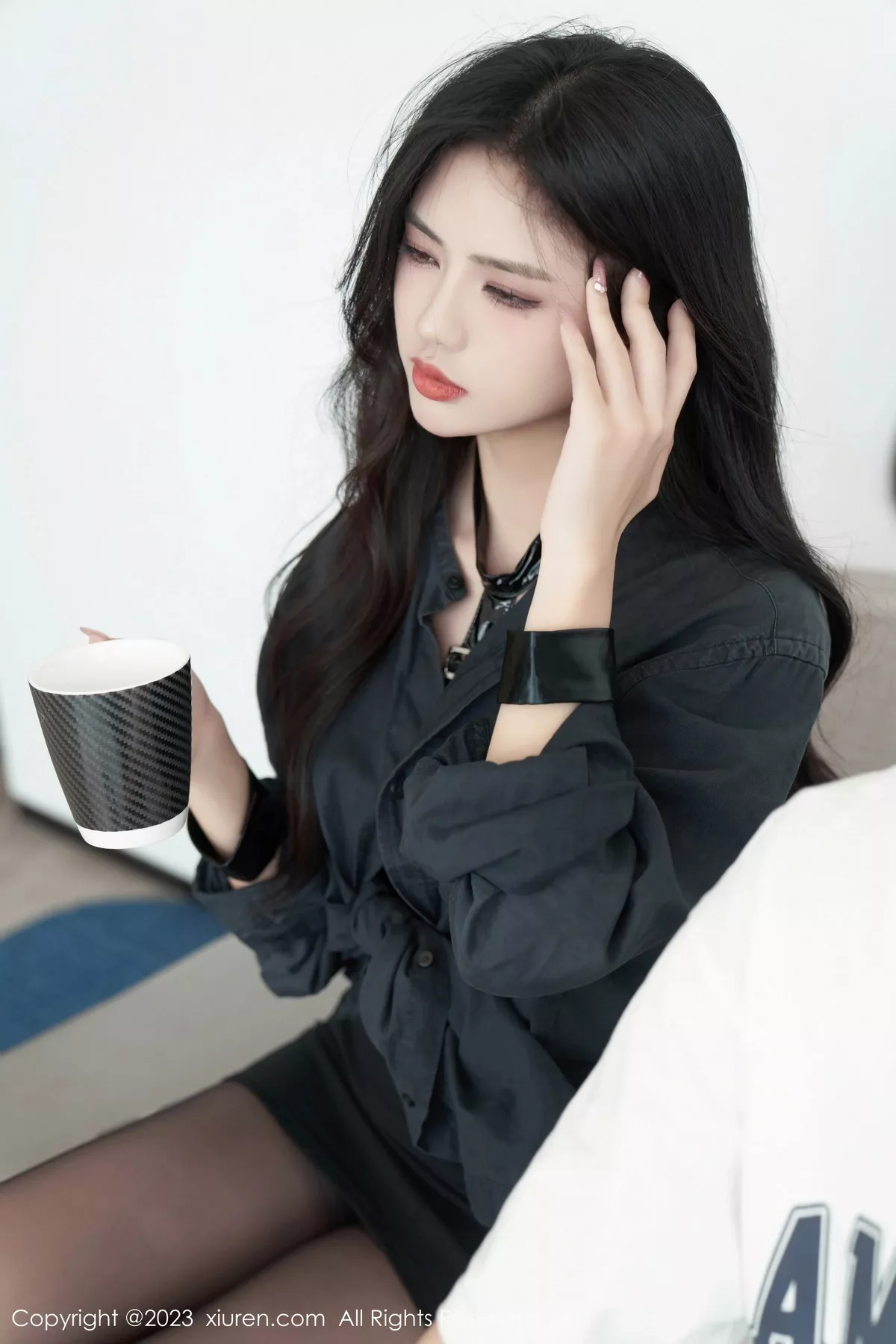 秀人集.com_[XiuRen秀人网]No.7100_模特浅浅Danny性感黑色情趣服配超薄黑丝秀丰腴身姿诱惑写真84P