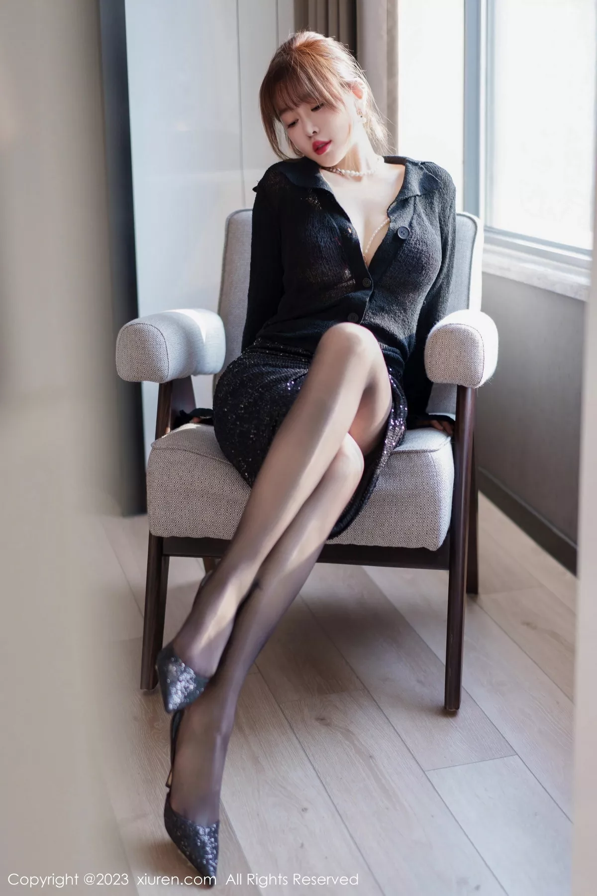 秀人集.com_[XiuRen秀人网]No.7156_女神王雨纯性感黑色衣露红色蕾丝情趣内衣配超薄黑丝诱惑写真75P