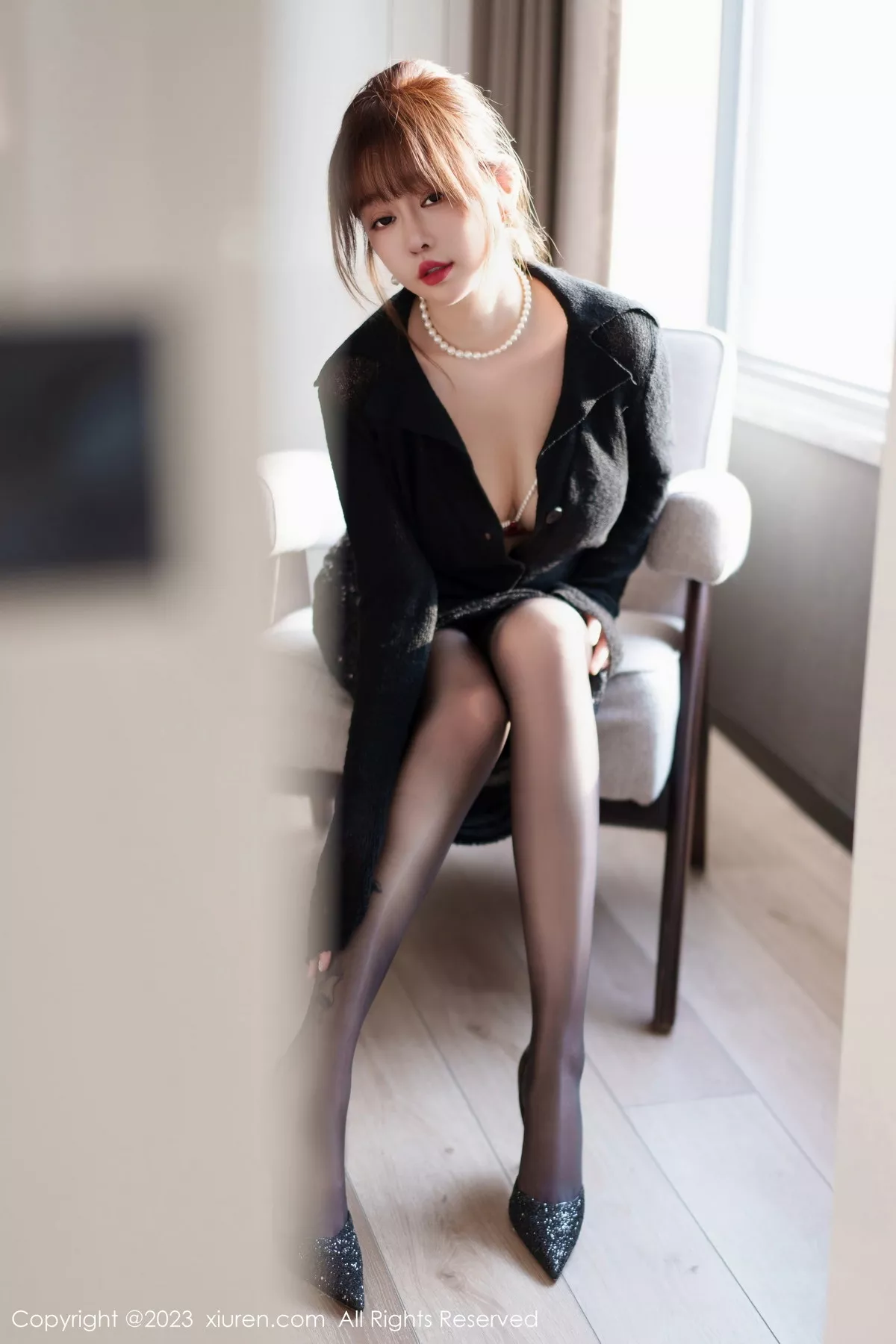 秀人集.com_[XiuRen秀人网]No.7156_女神王雨纯性感黑色衣露红色蕾丝情趣内衣配超薄黑丝诱惑写真75P