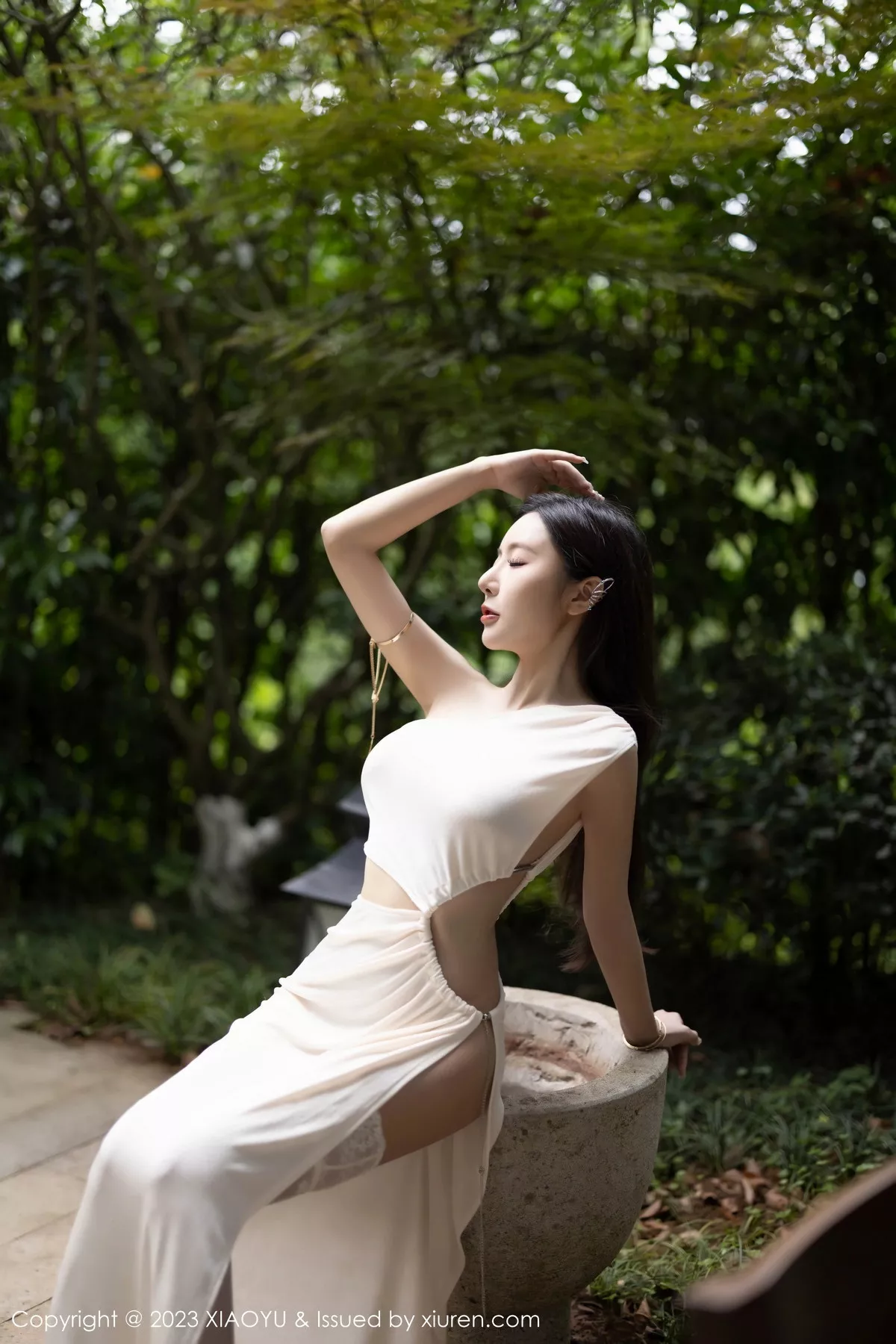 秀人集.com_[XiaoYu画语界]Vol.1082_女神王馨瑶yanni白色连衣裙露黑色情趣内衣秀惹火身材诱惑写真86P