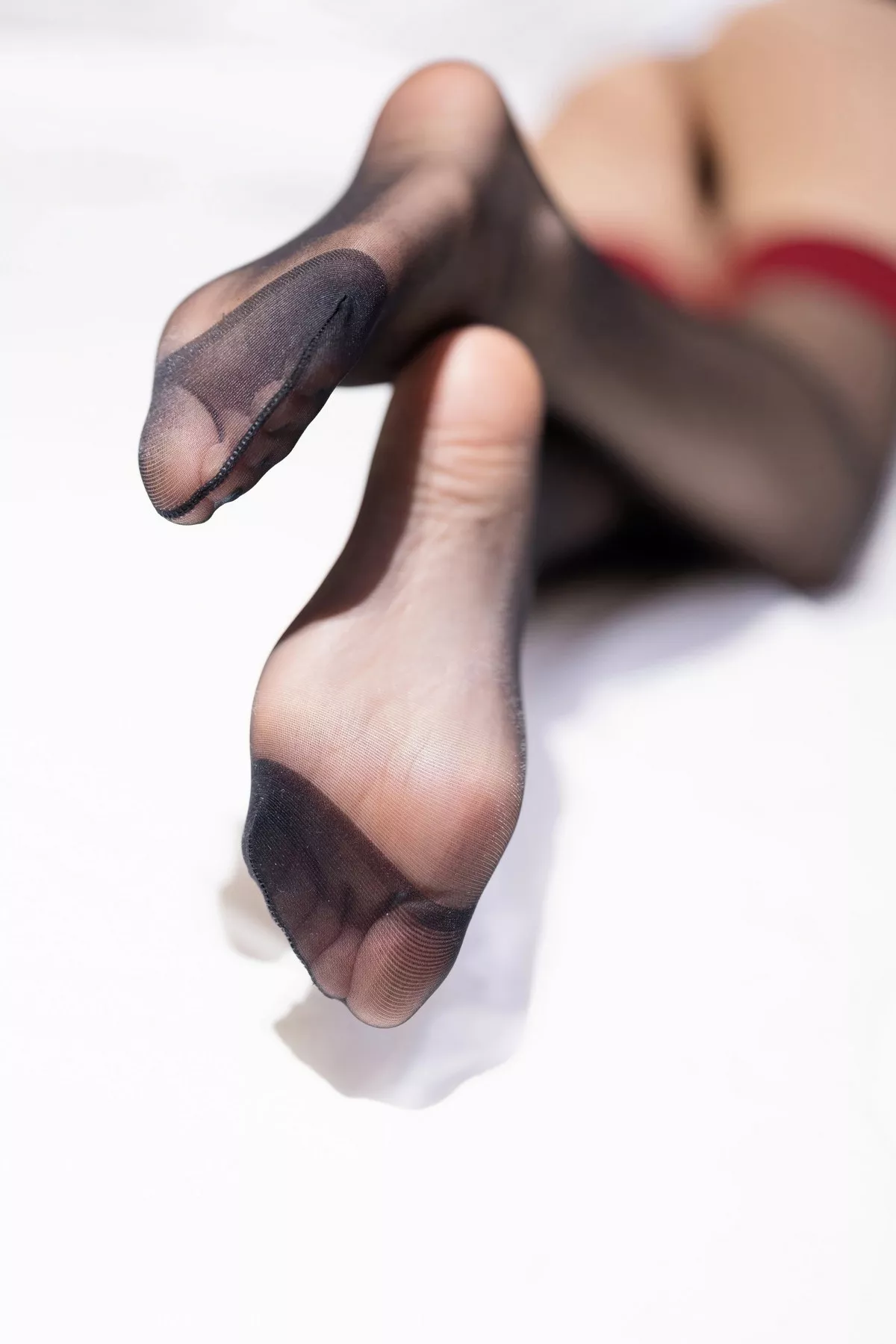 秀人集.com_[XiuRen秀人网]No.7174_模特林乐一性感黑色轻透高开叉服配黑丝袜秀完美身材诱惑写真72P