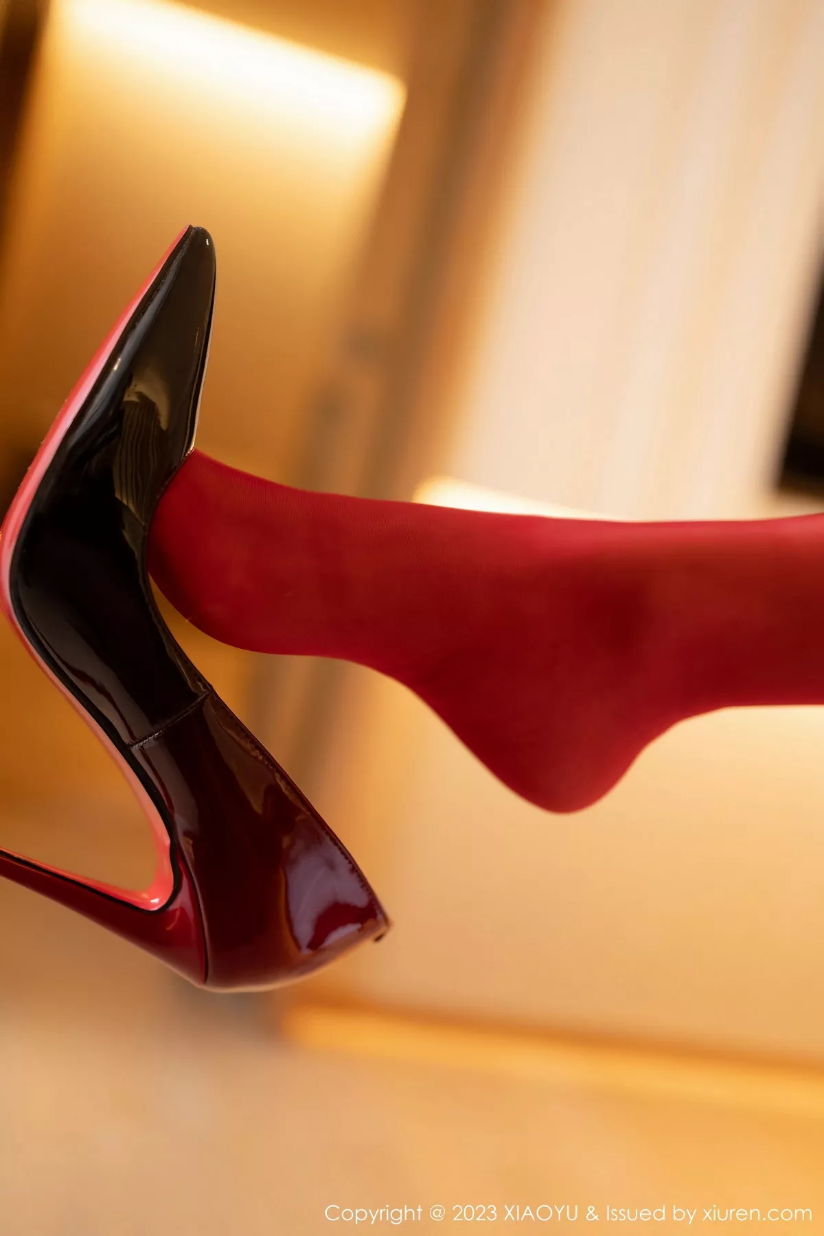 秀人集.com_[XiaoYu画语界]Vol.1085_女神杨晨晨Yome红色情趣内衣+红色吊带裙秀丰腴身材诱惑写真82P