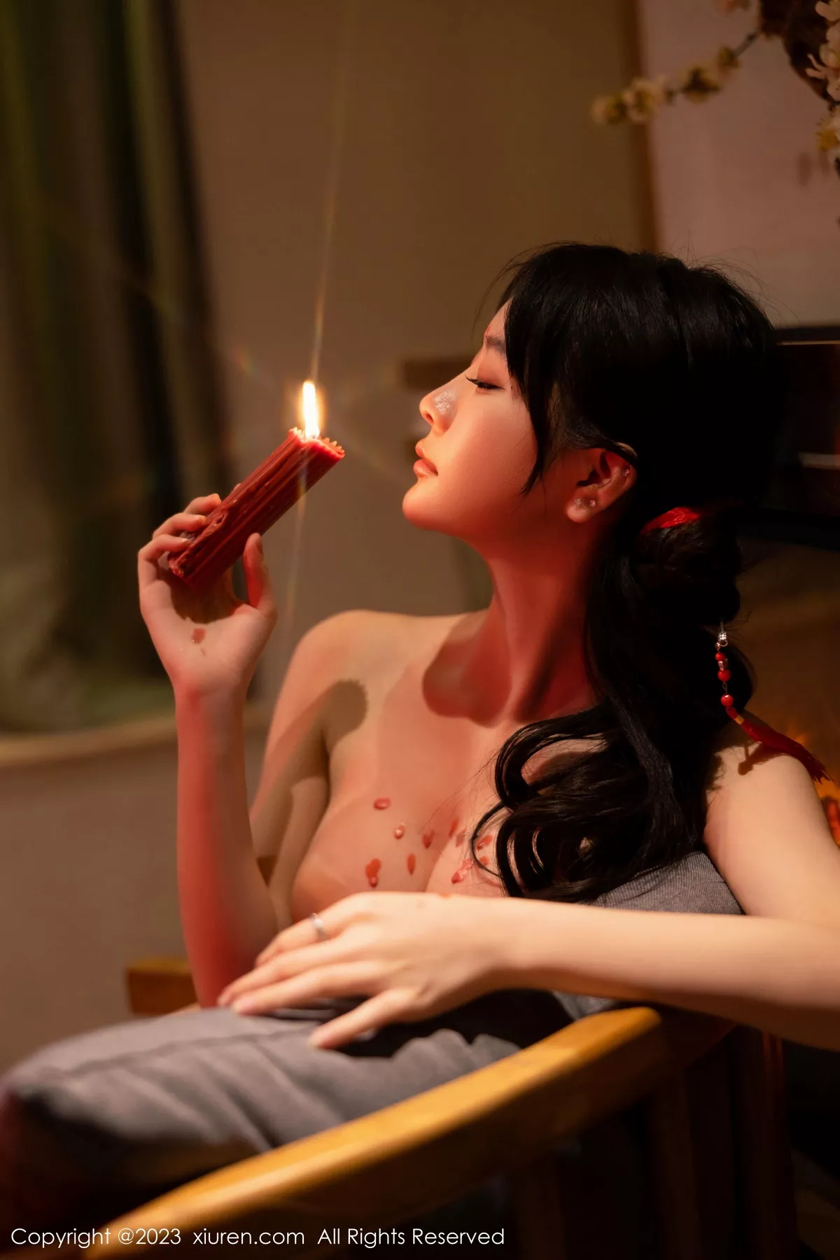 秀人集.com_[XiuRen秀人网]No.7192_模特幼幼私房古风场景性感红色古装服半脱秀完美身材诱惑写真92P