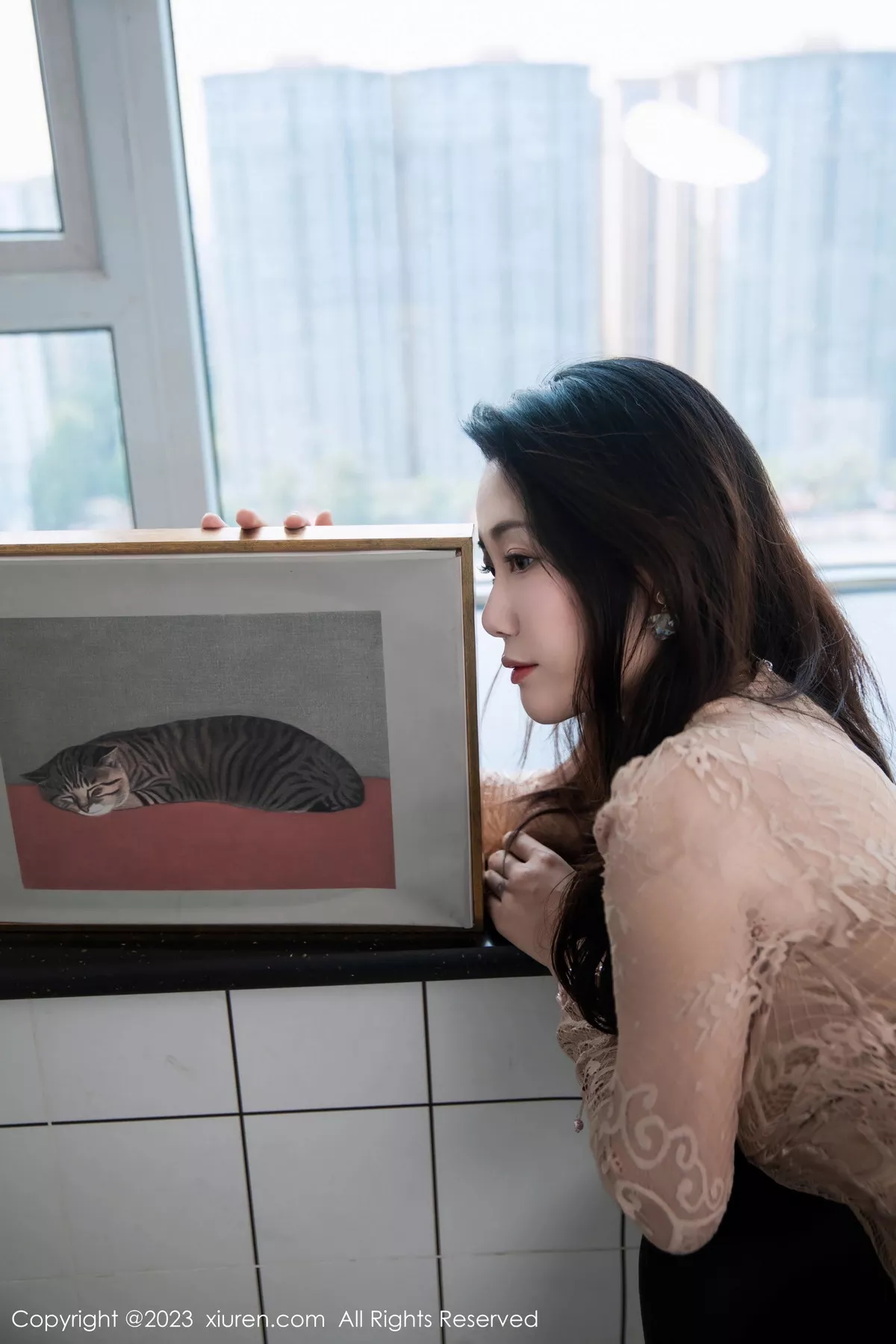 秀人集.com_[XiuRen秀人网]No.7216_模特严利娅Yuliya户外性感杏色低胸连衣长裙秀完美身材诱惑写真89P