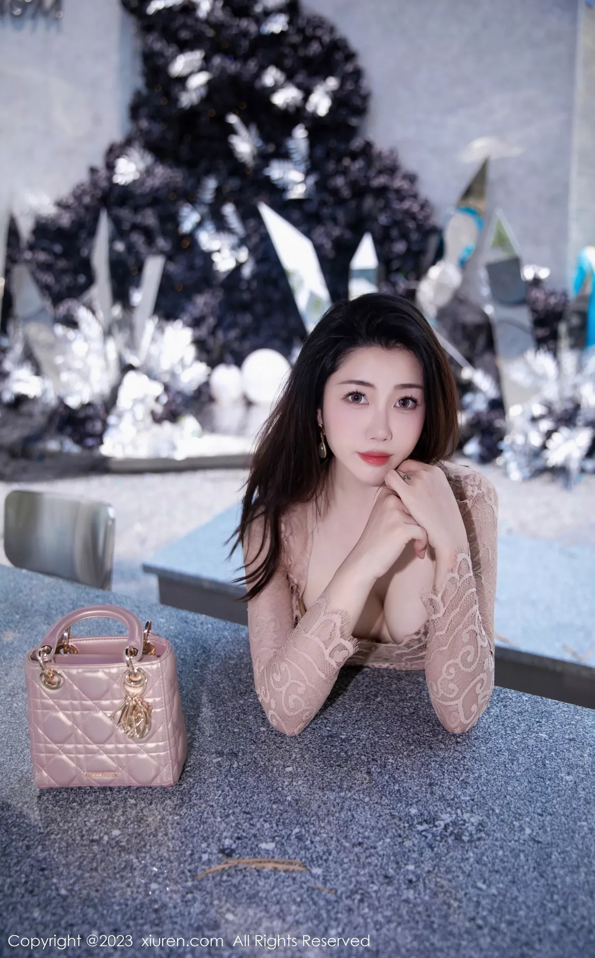 秀人集.com_[XiuRen秀人网]No.7216_模特严利娅Yuliya户外性感杏色低胸连衣长裙秀完美身材诱惑写真89P