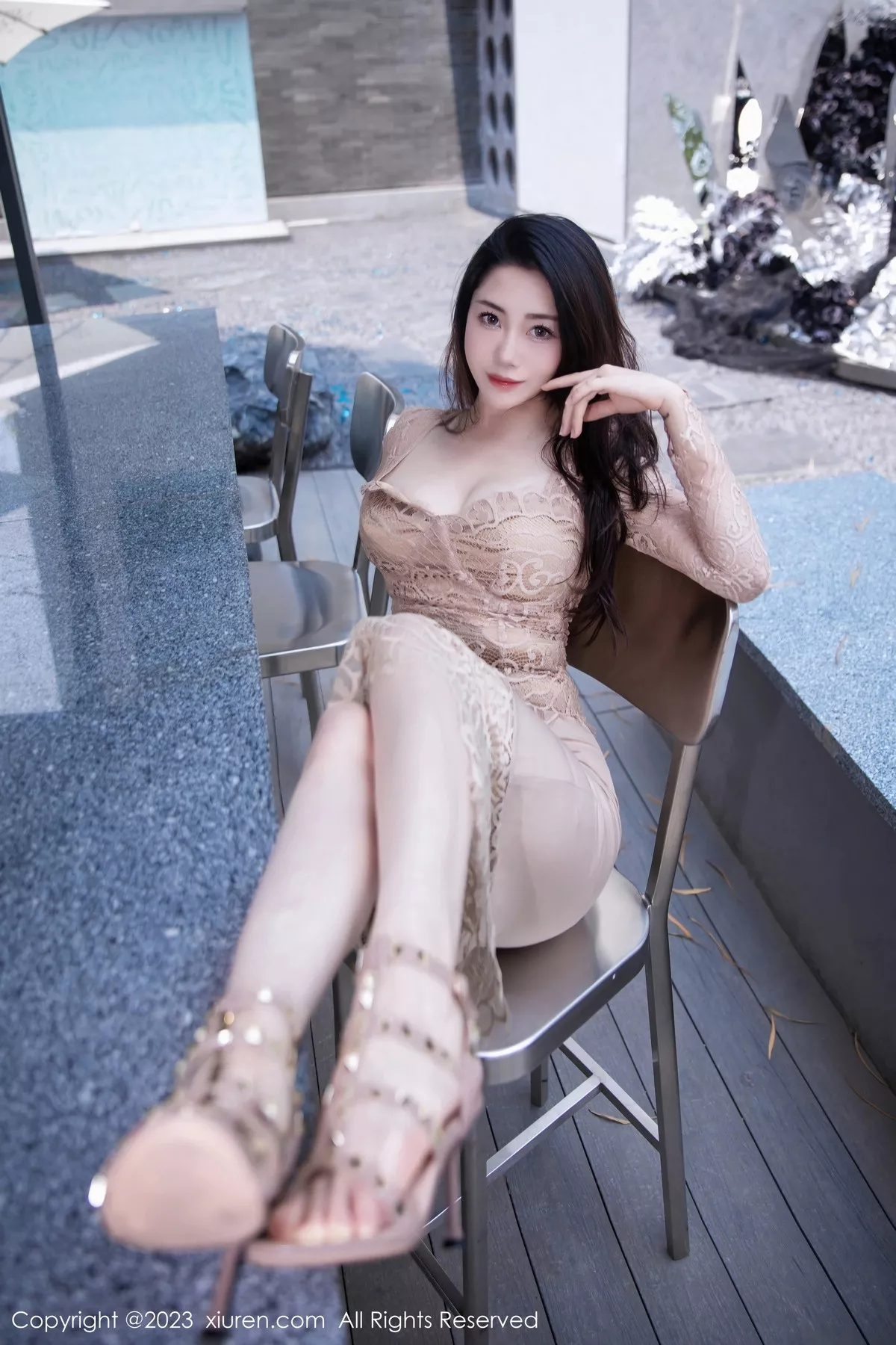 秀人集.com_[XiuRen秀人网]No.7216_模特严利娅Yuliya户外性感杏色低胸连衣长裙秀完美身材诱惑写真89P